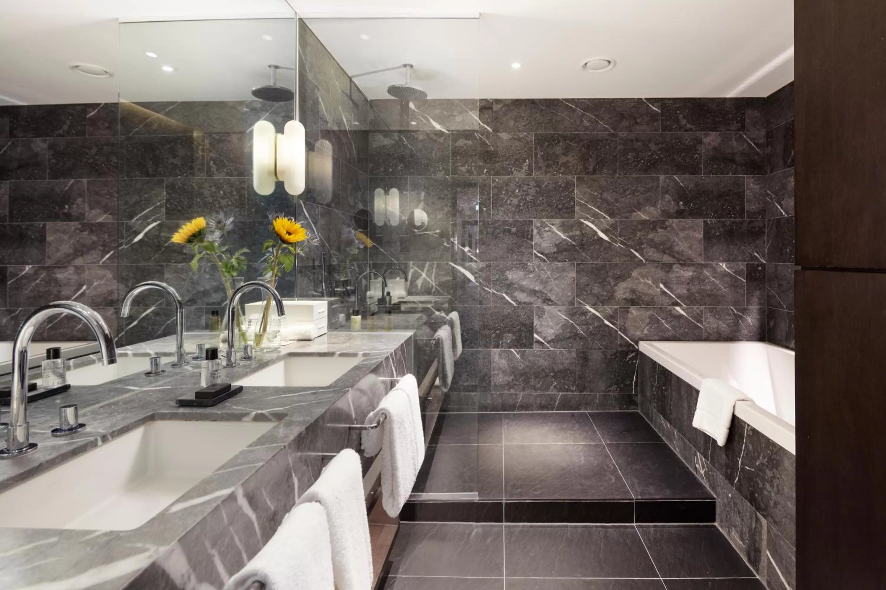 Junior Suite in South Place Hotel