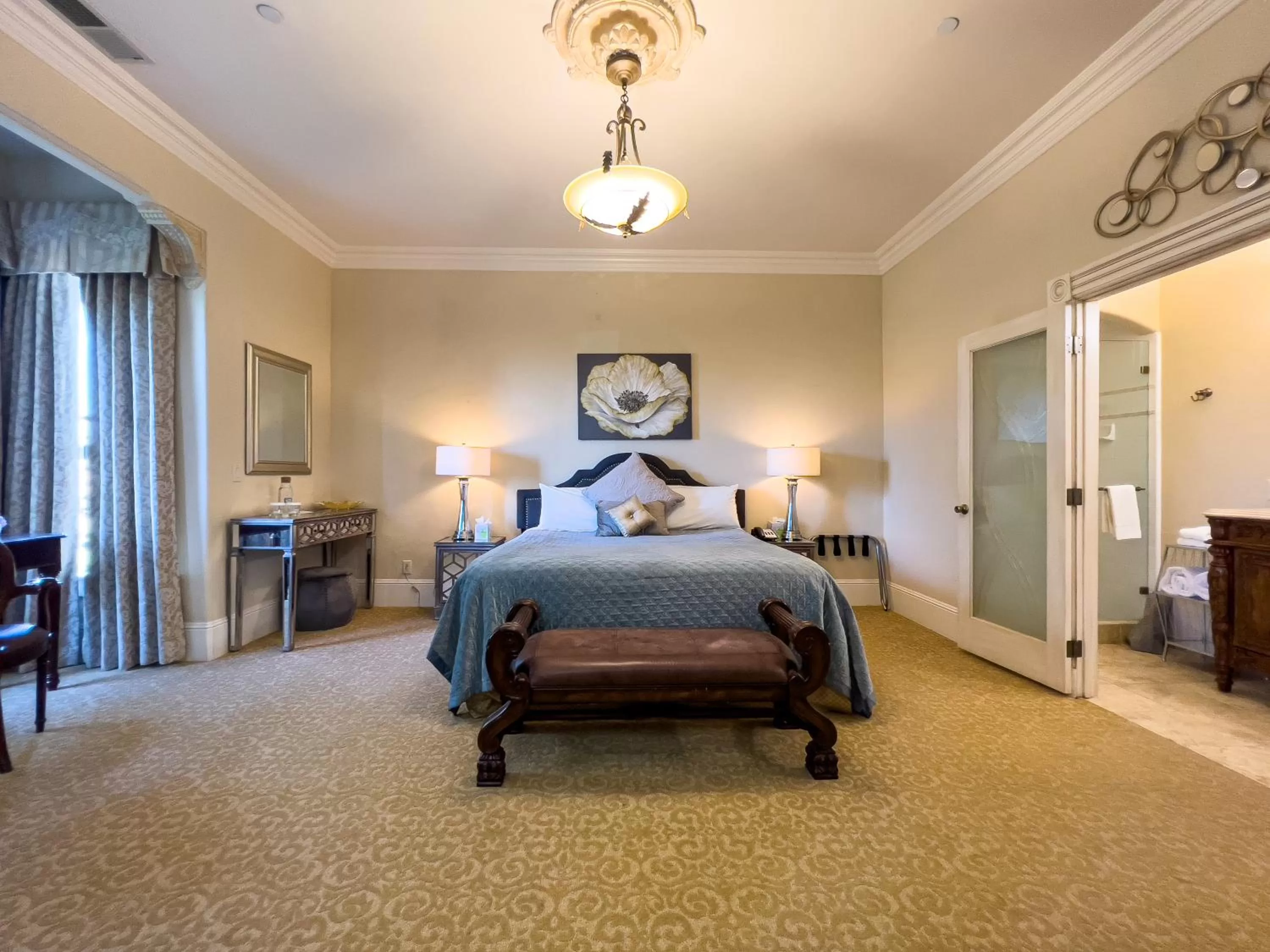 King Room with Garden View in Chateau Coralini