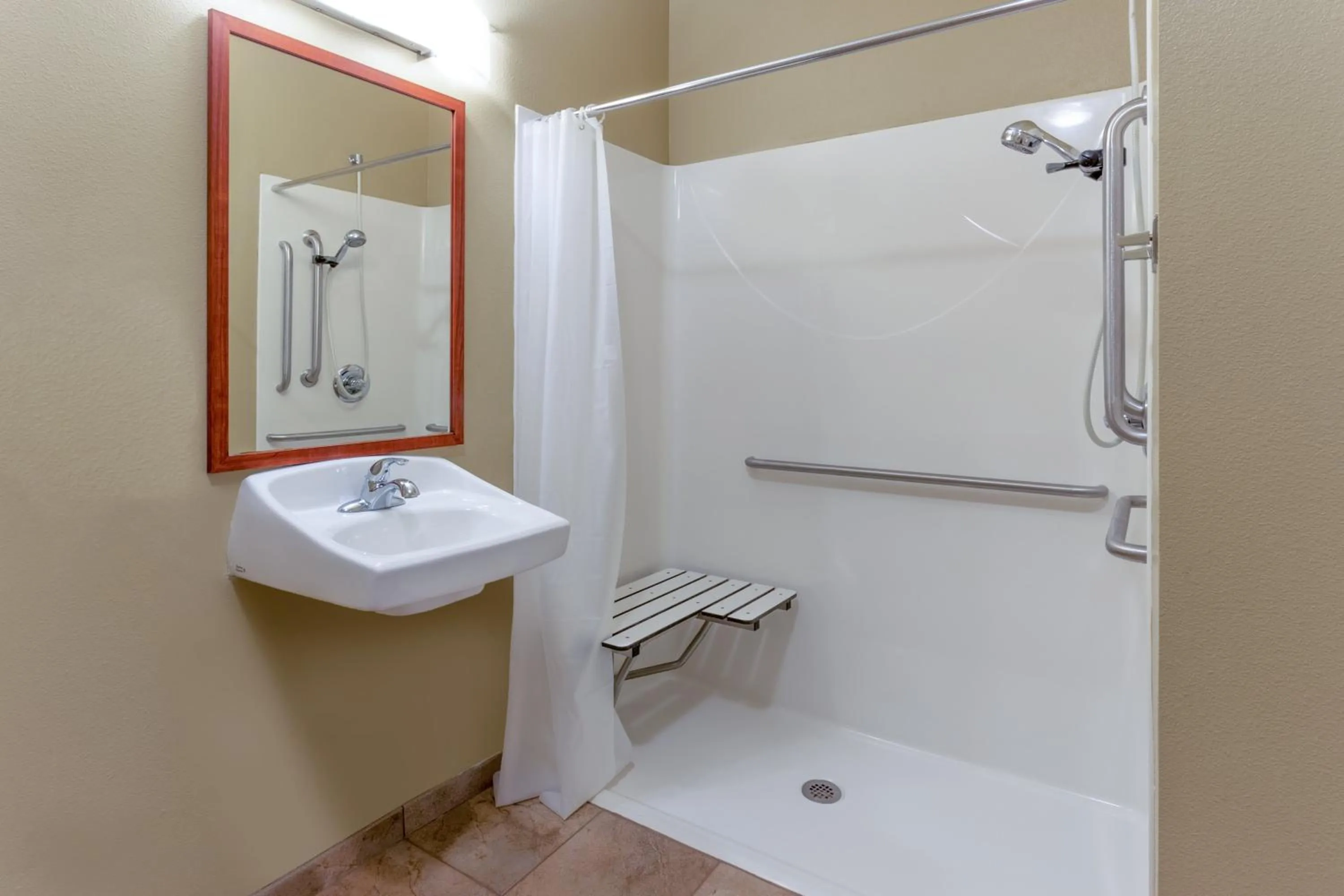 Queen Room - Mobility Access Roll in Shower/Non-Smoking in Candlewood Suites Minot by IHG
