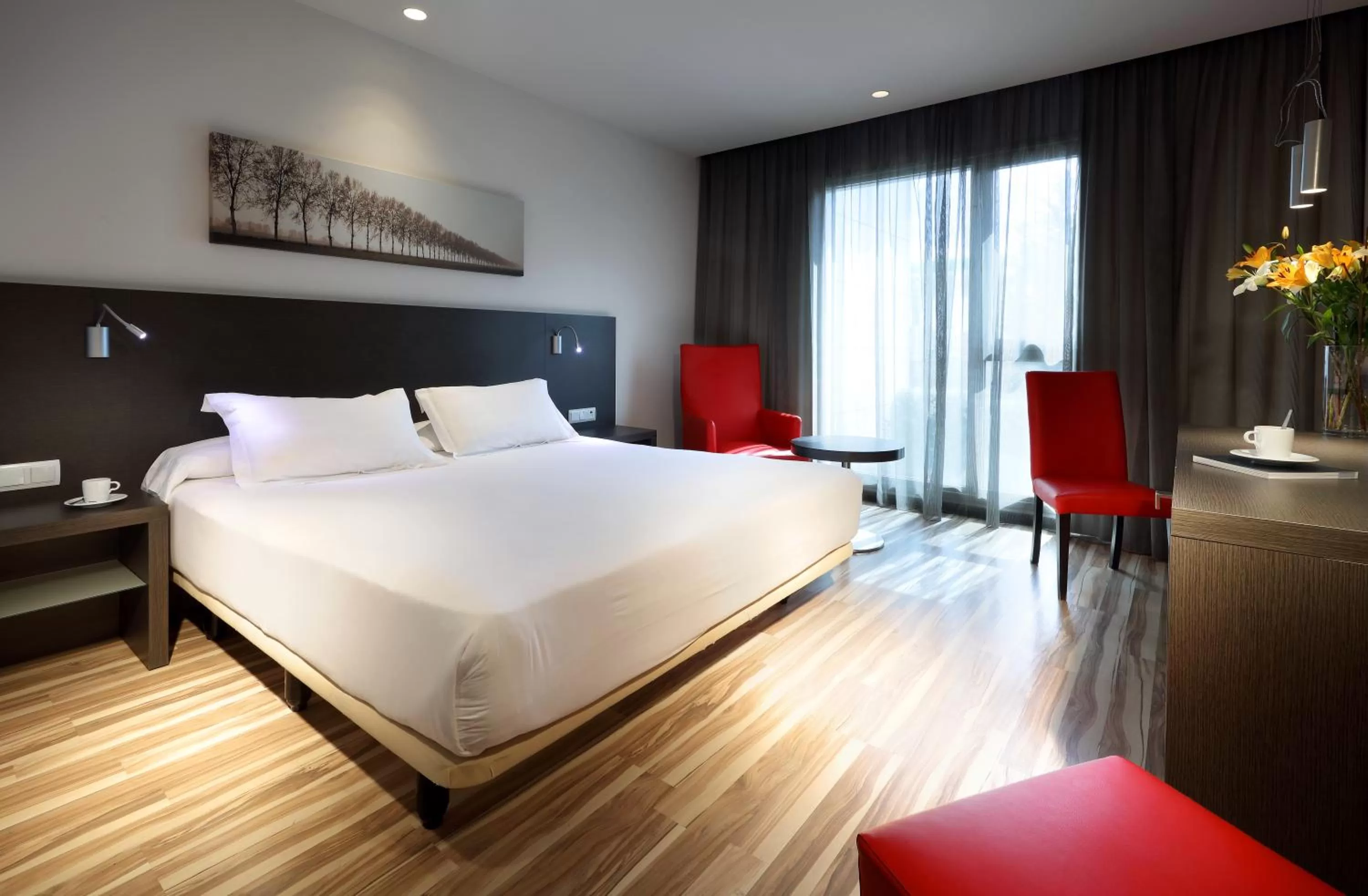 Executive Double Room in Eurostars Arenas de Pinto