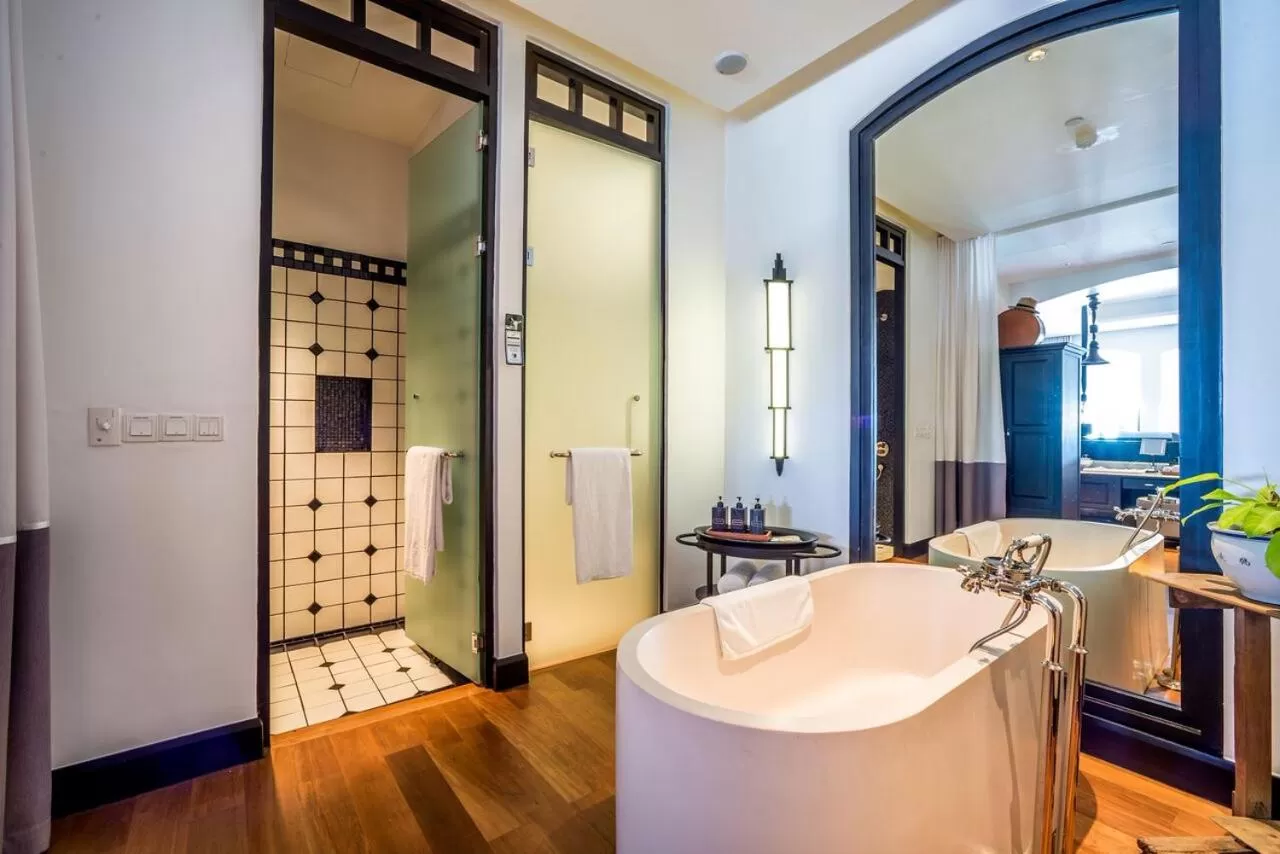 Premier Garden View Suite in The Siam