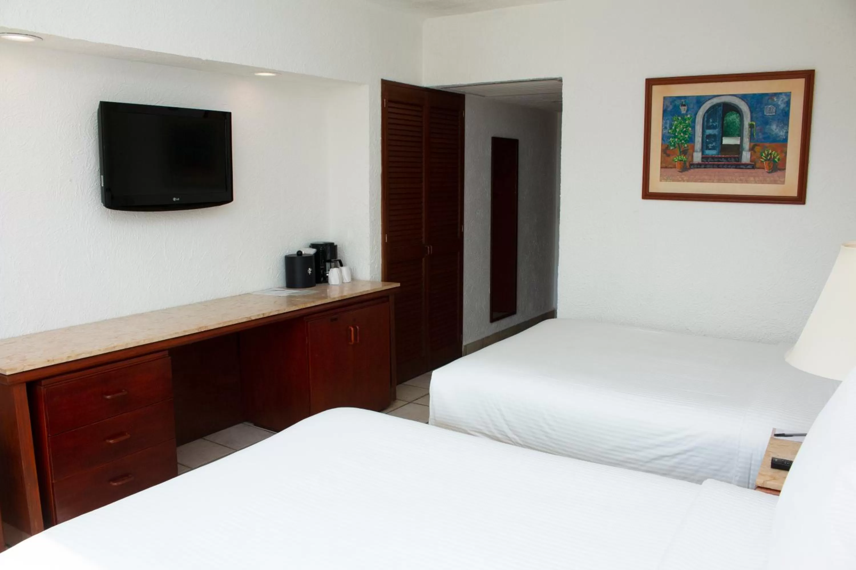 Superior Double Room with Mountain View in Emporio Ixtapa - with Optional All Inclusive
