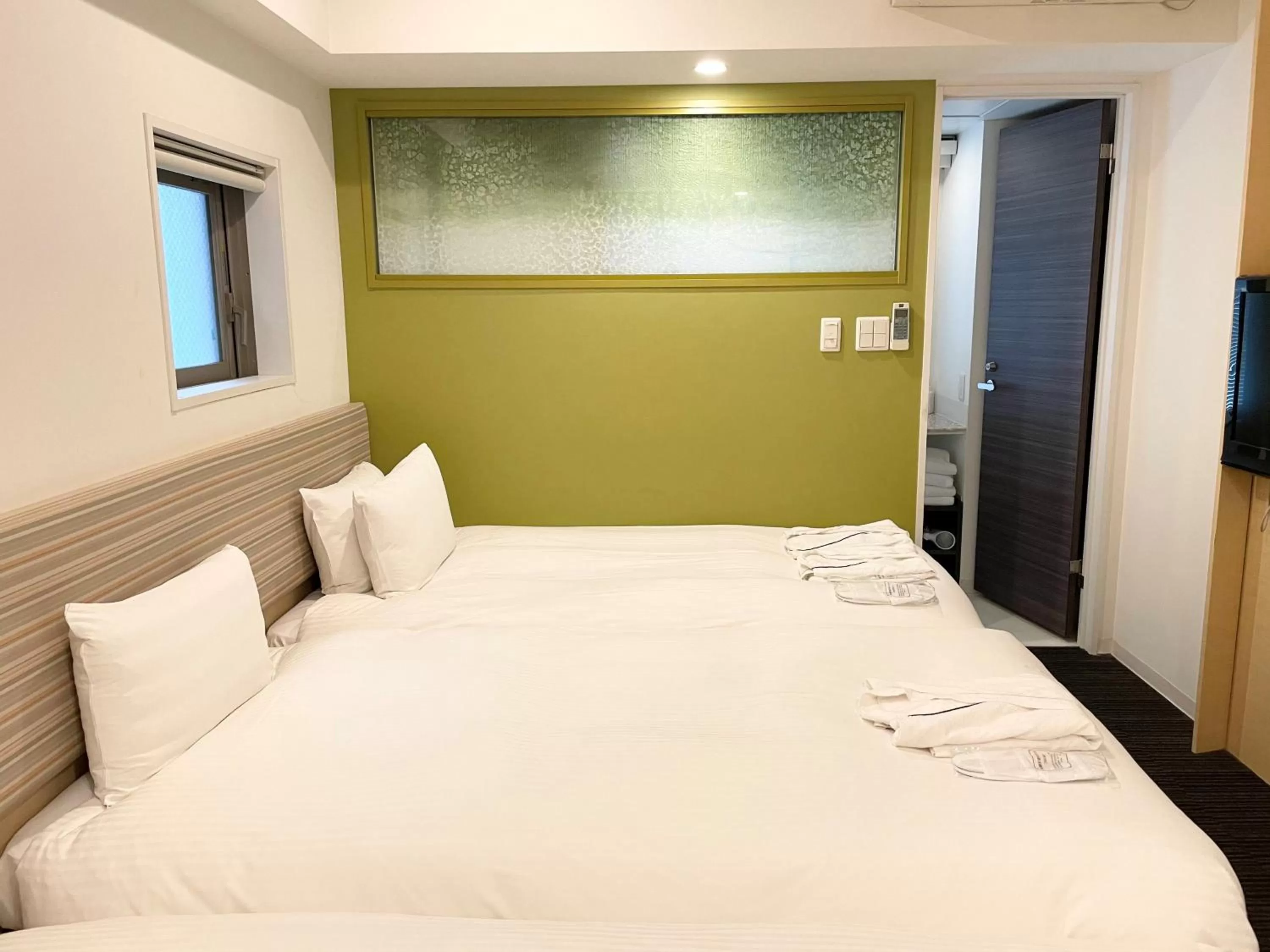 Triple Room in Four Points Flex by Sheraton Tokyo Ueno
