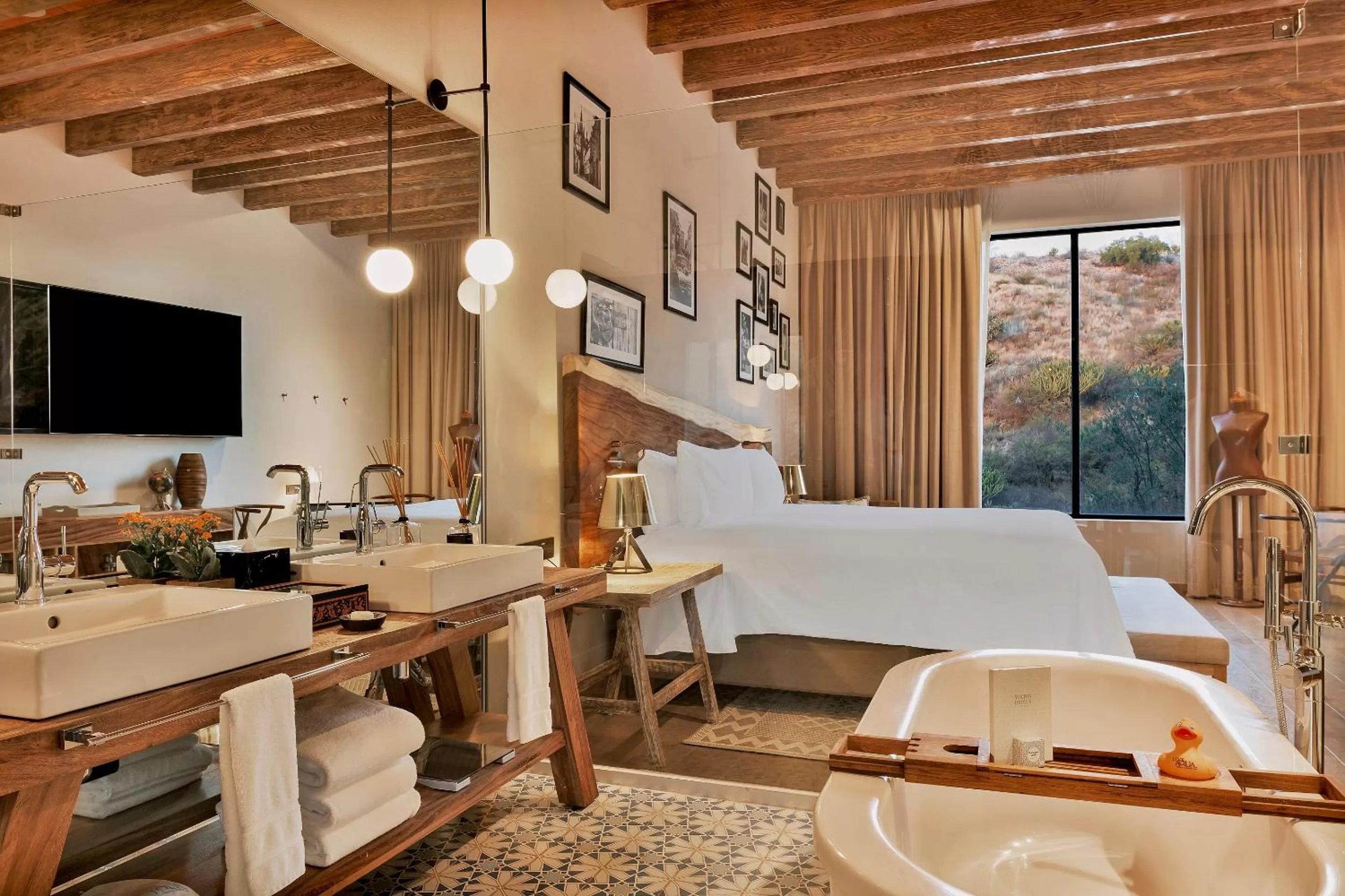 Deluxe Room 1 King in Live Aqua San Miguel de Allende