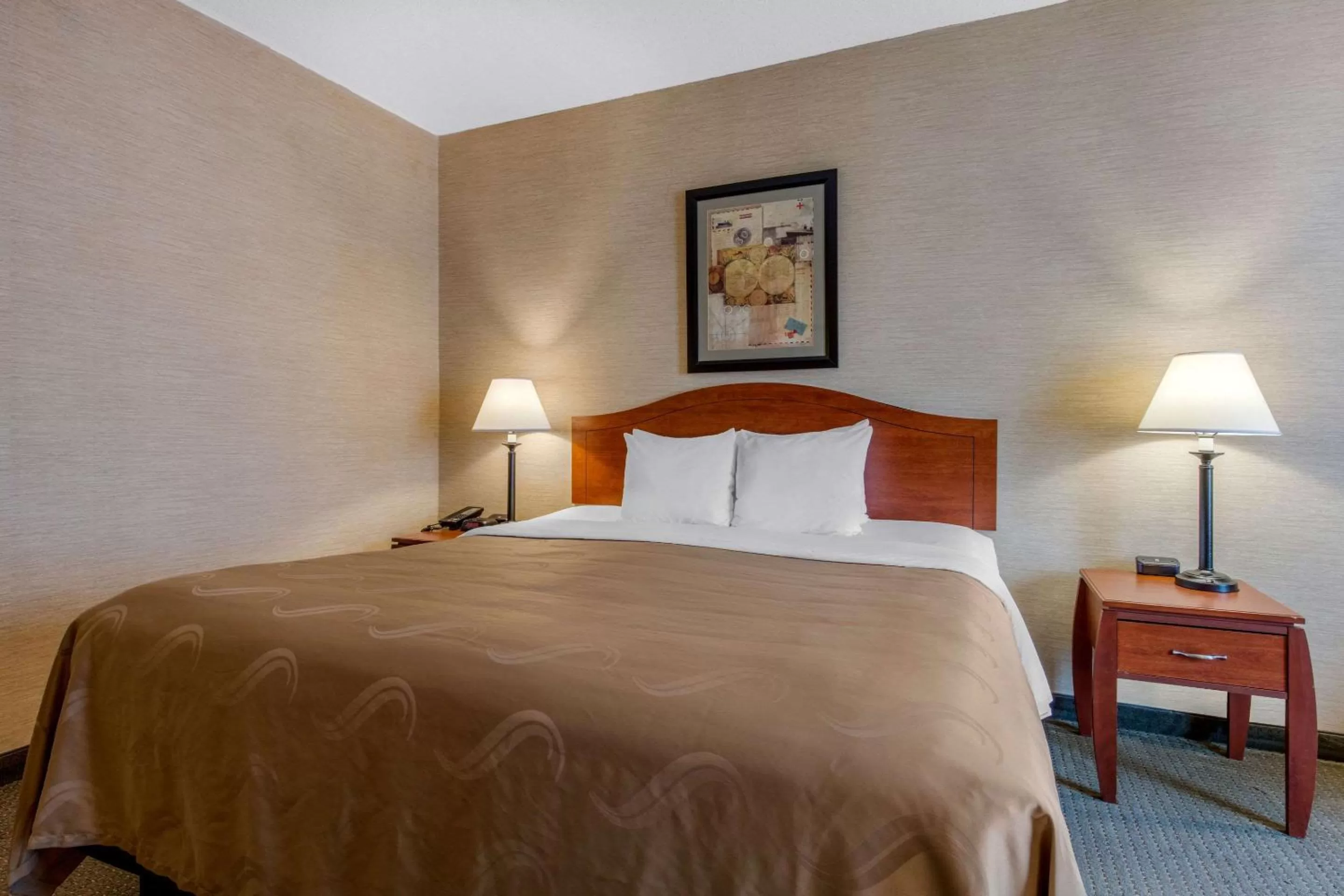 King Room - Non-Smoking in Quality Inn & Suites Benton - Draffenville