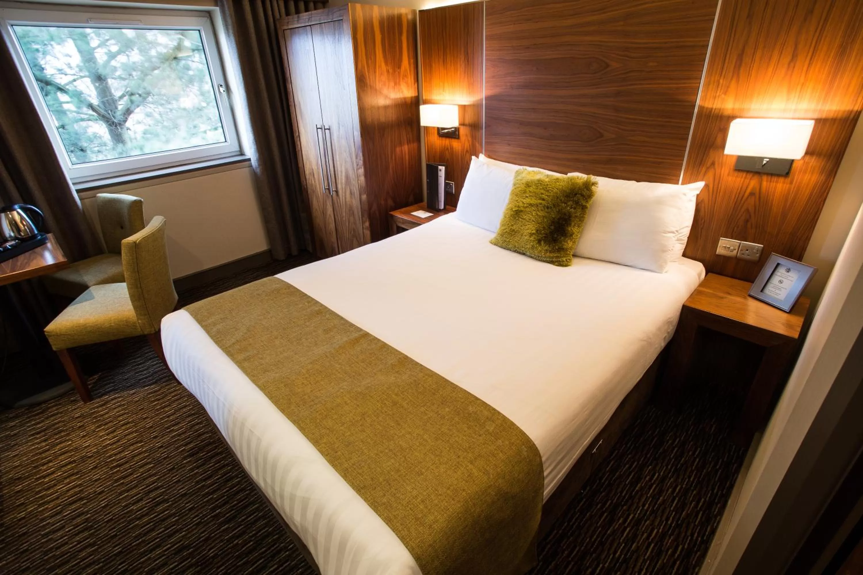 Comfort King Room in Mondo Hotel