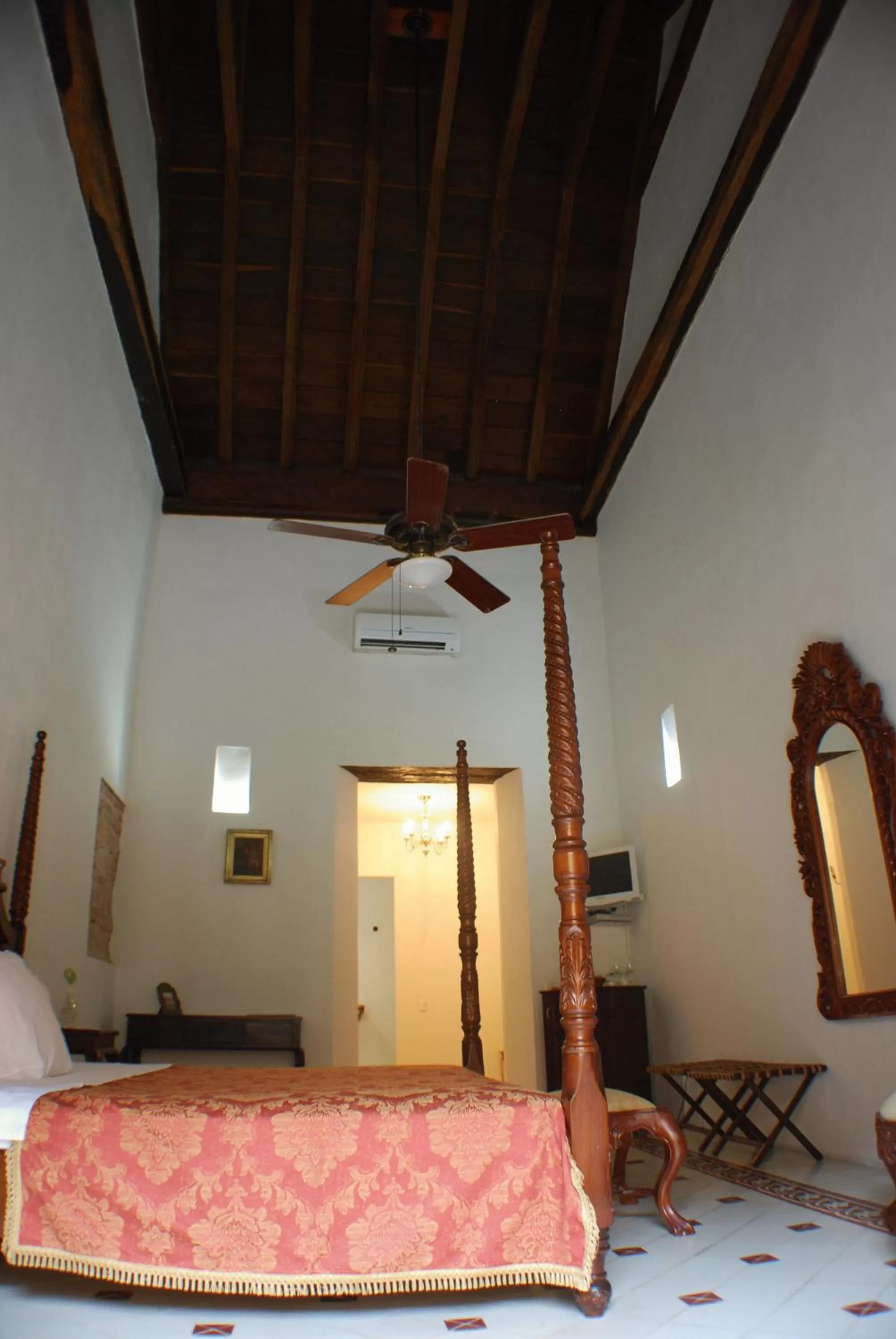 Suite in Alfiz Hotel