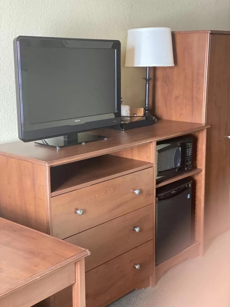 Superior King Studio Suite - Non-Smoking in AmericInn by Wyndham Newton