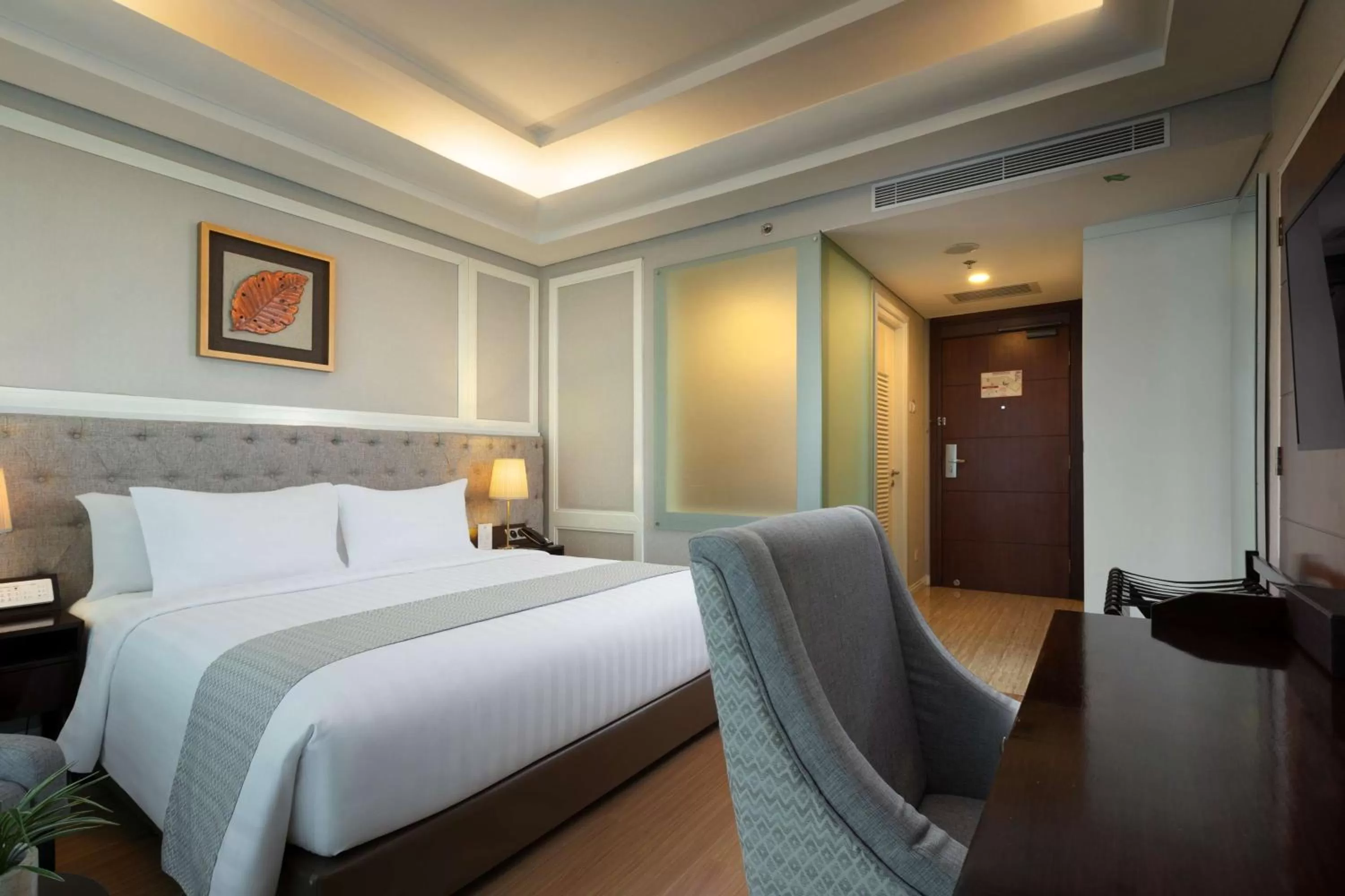Deluxe Double Room with Garden View - Smoking in Wyndham Panbil Batam