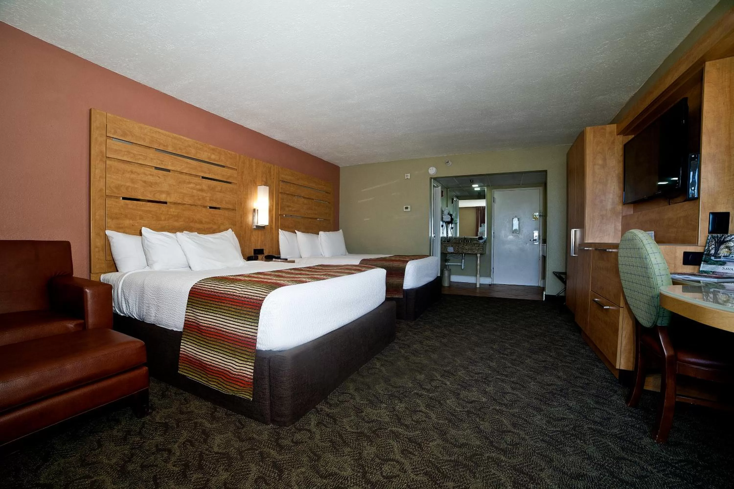 Deluxe Queen Room with Two Queen Beds - Ocean Front in DeSoto Beach Hotel