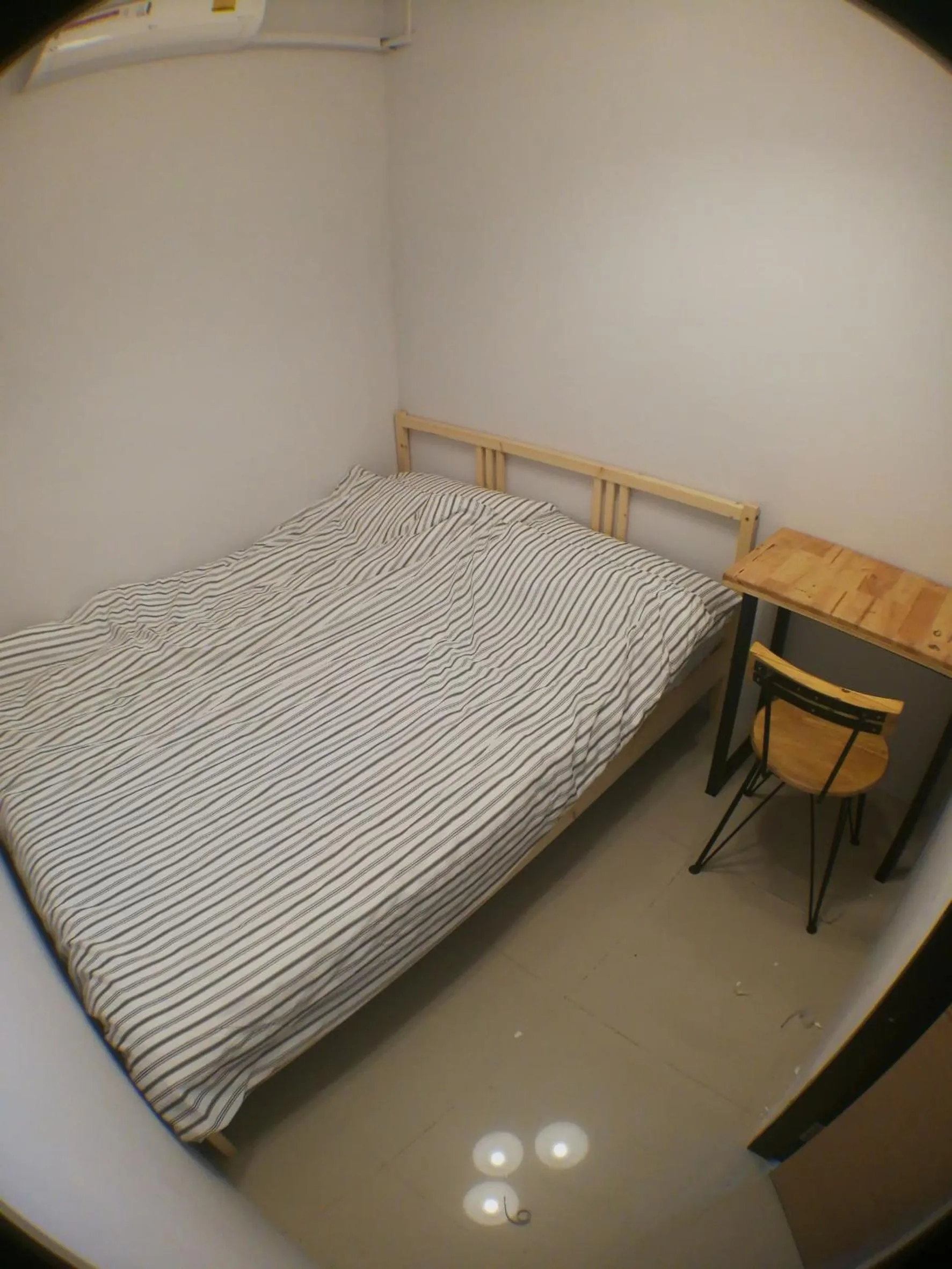 Economy Double Room in Backpack Station