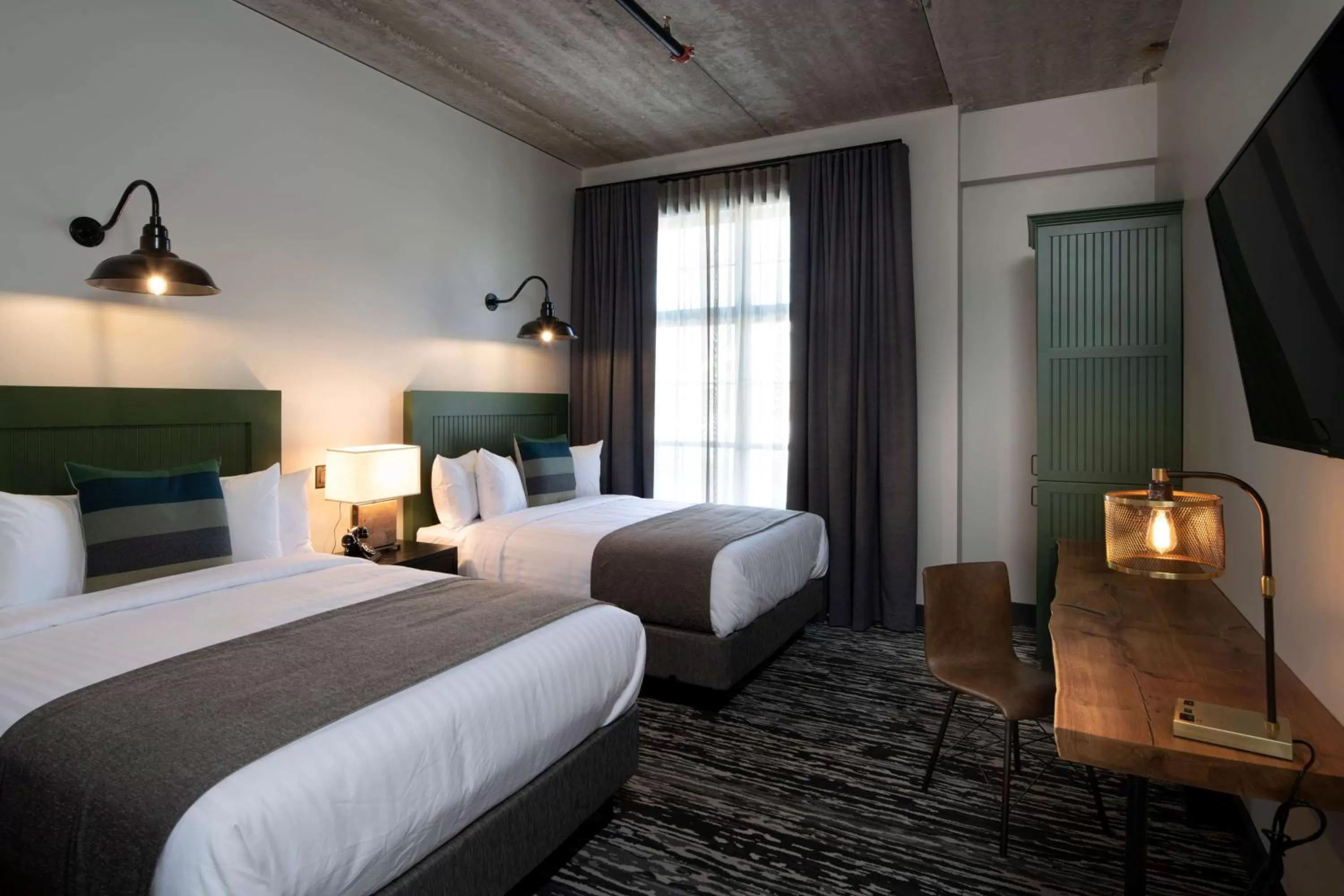 Queen Room with Two Queen Beds - Non-Smoking in Cantilever Hotel, Trademark Collection by Wyndham