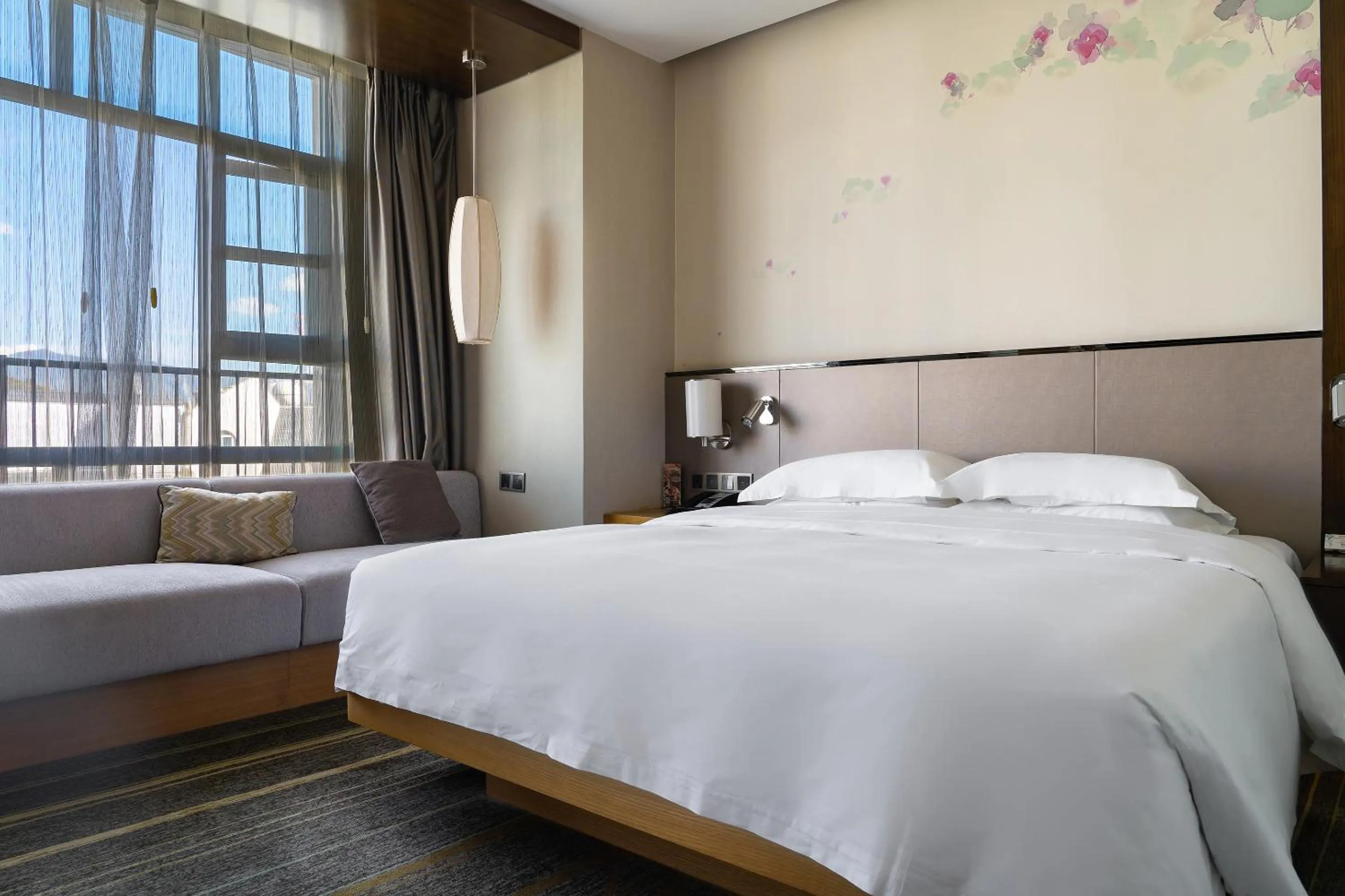 King Room with City View in Hilton Garden Inn Lijiang