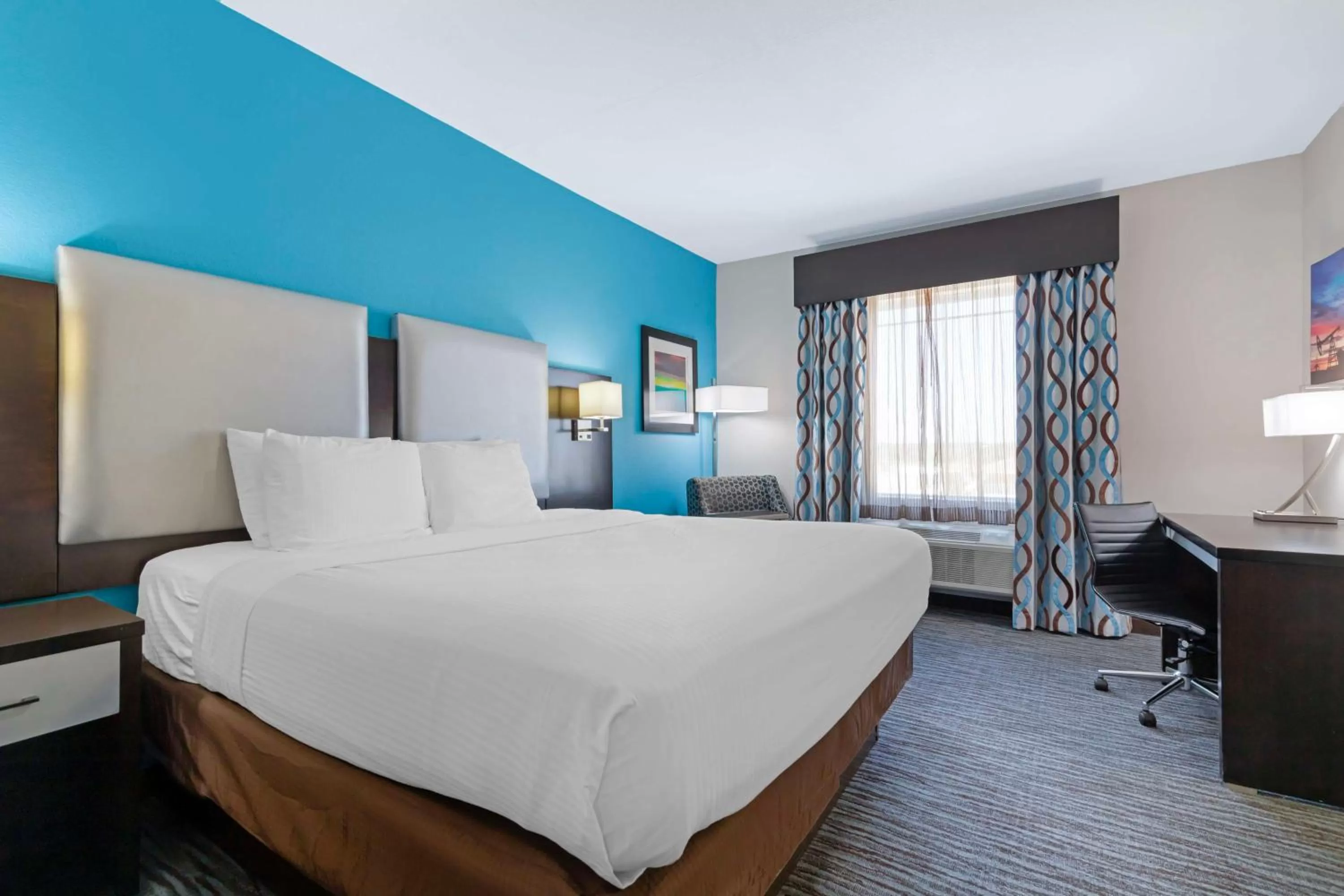 King Room with Kitchenette - Disability Access/Non-Smoking in Best Western Plus Pleasanton Hotel