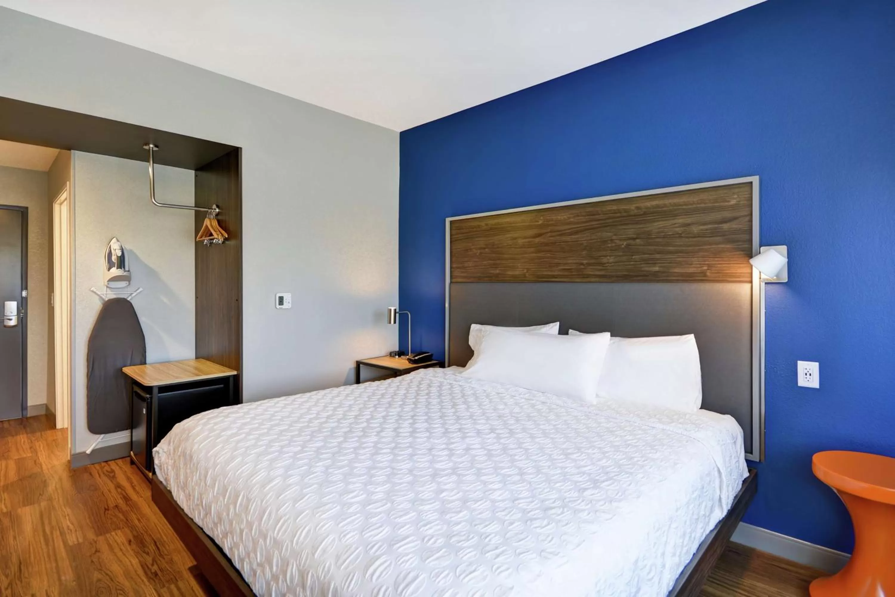 King Room in Tru By Hilton Huber Heights Dayton