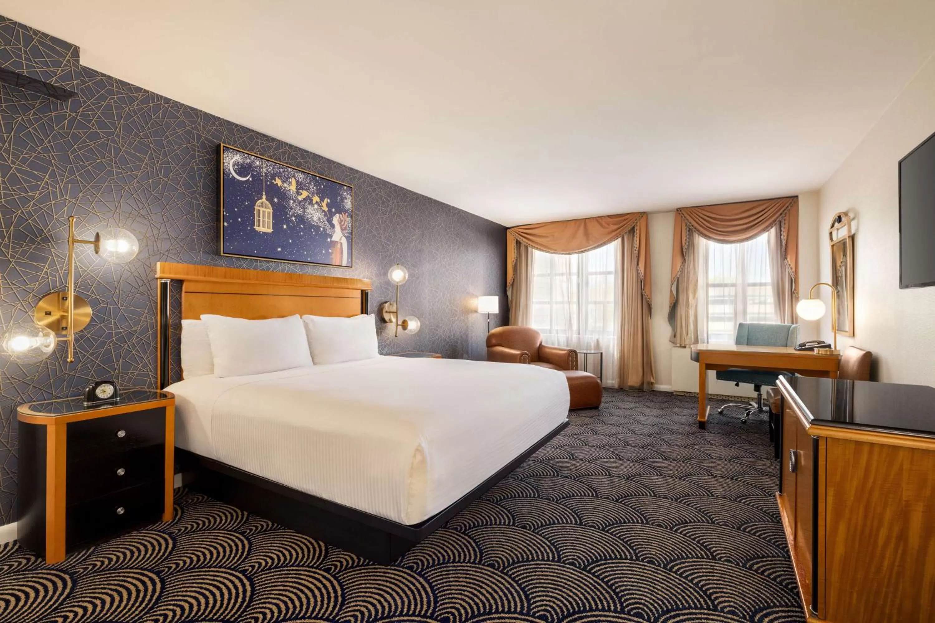 King Room in Inn at Great Neck