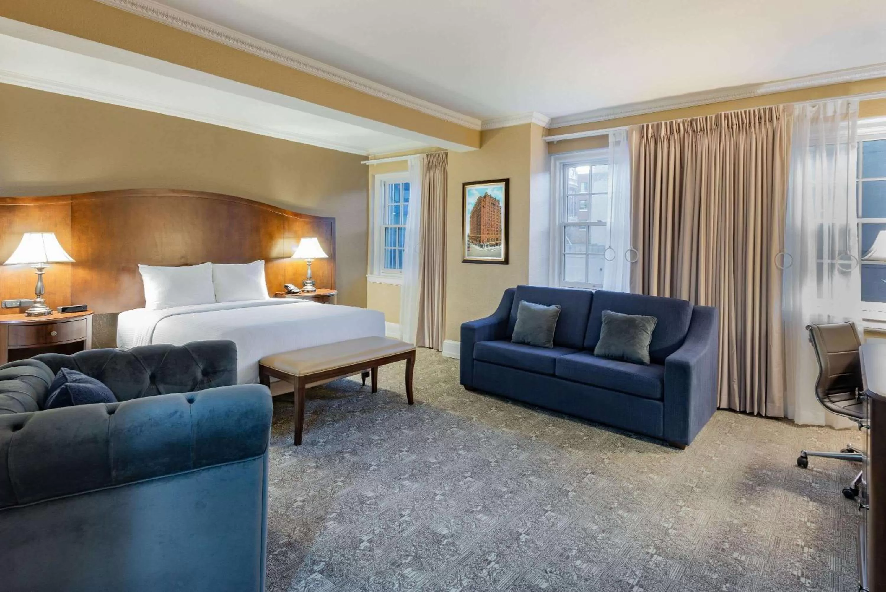 Queen Room with Roll-In Shower - Mobility Accessible/Non-Smoking in The Americus Hotel, Trademark Collection by Wyndham