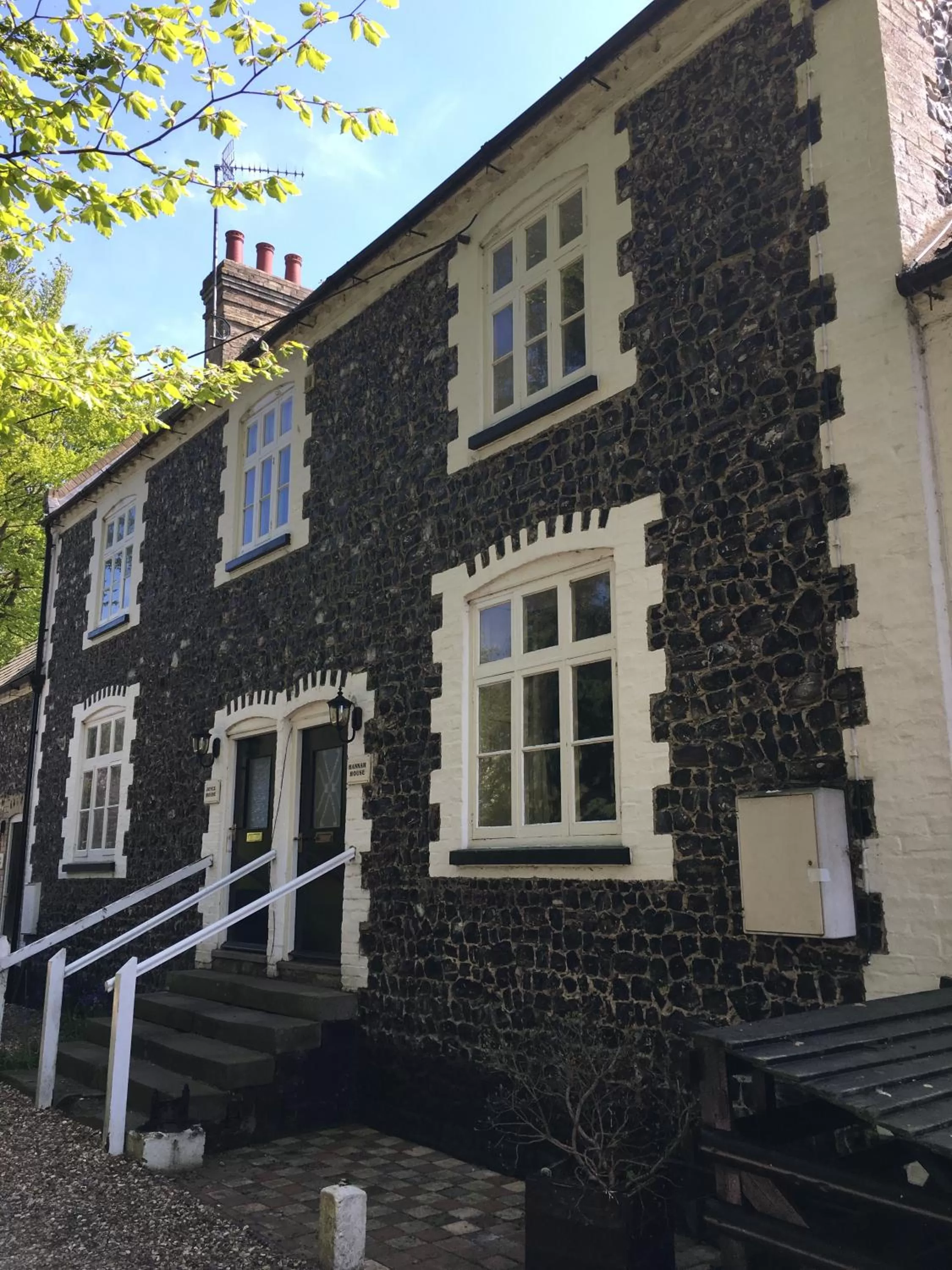 Four-Bedroom House in The Crown Hotel