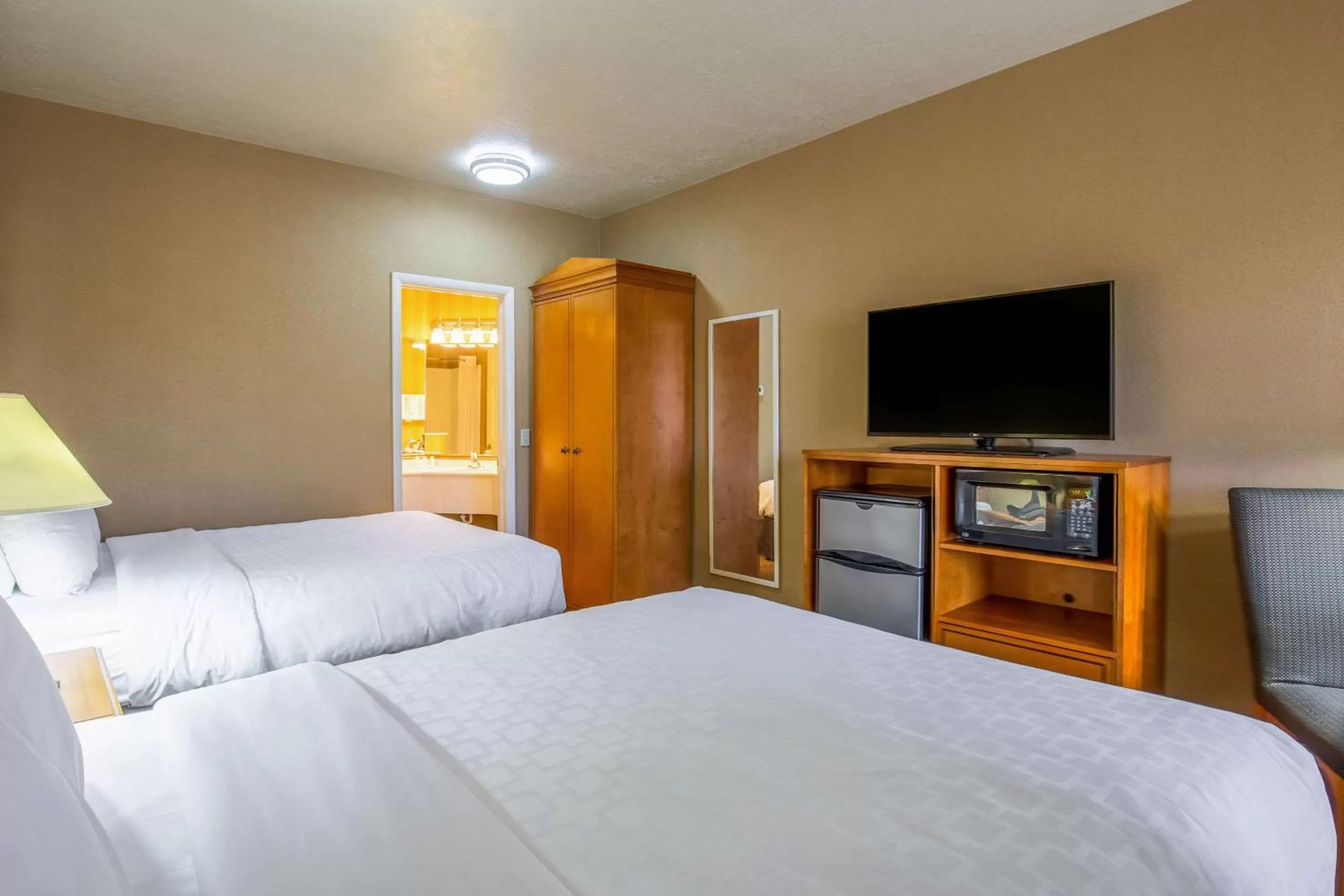 Queen Suite with Two Queen Beds - Non-Smoking in Clarion Suites St George - Convention Center Area