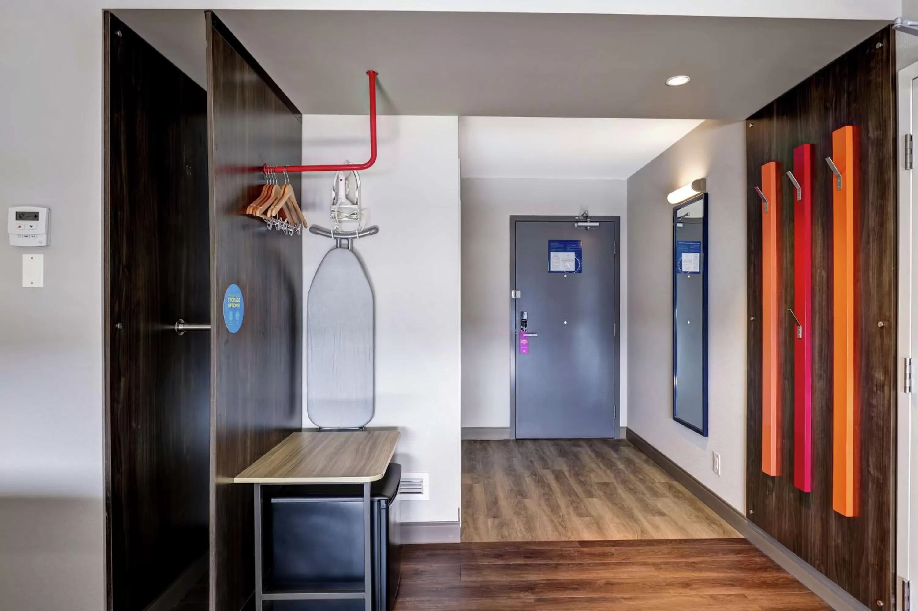 King Room with Roll-In Shower - Mobility and Hearing Access in Tru By Hilton Edmonton Windermere