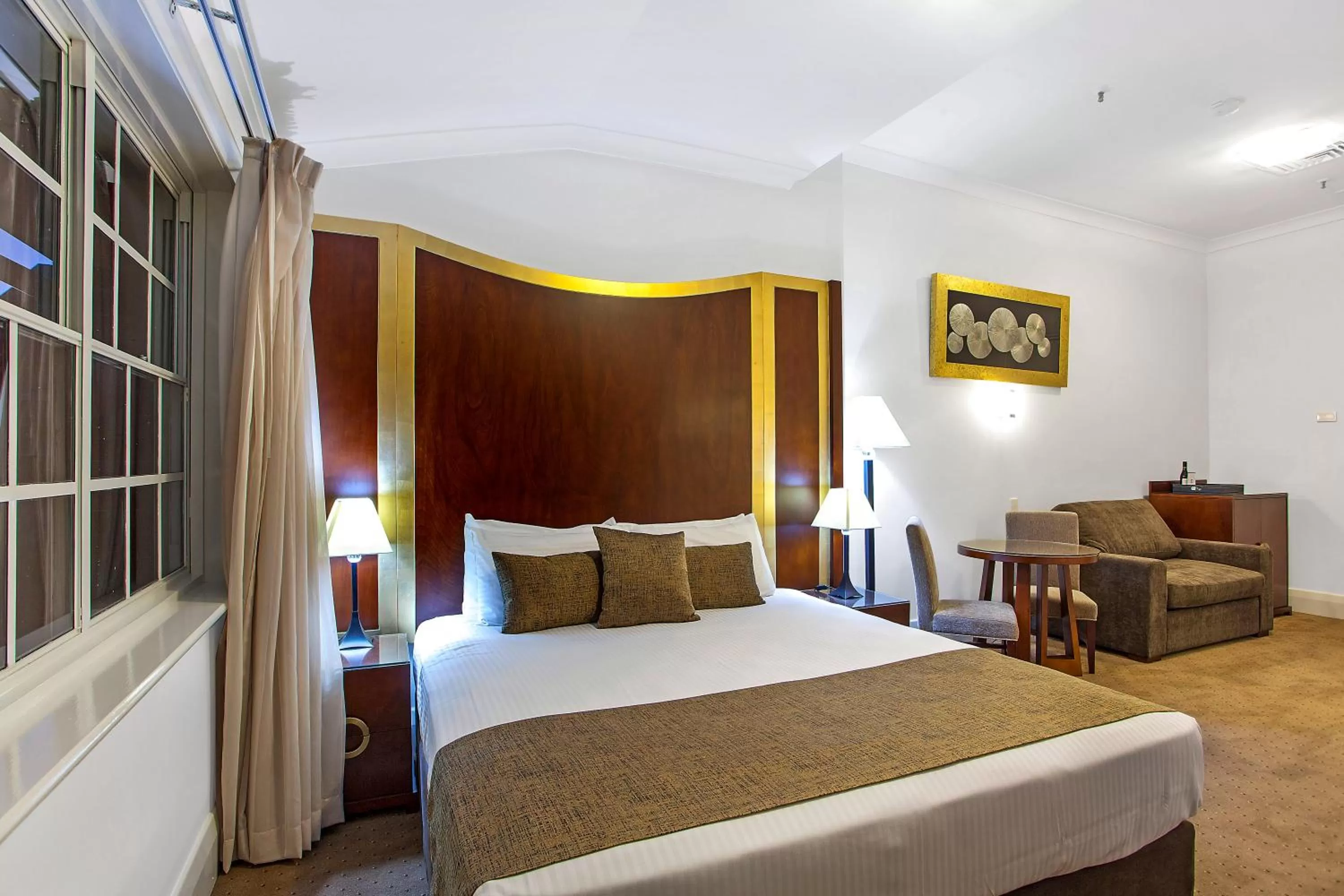 Executive King Room in Mercure Maitland Monte Pio