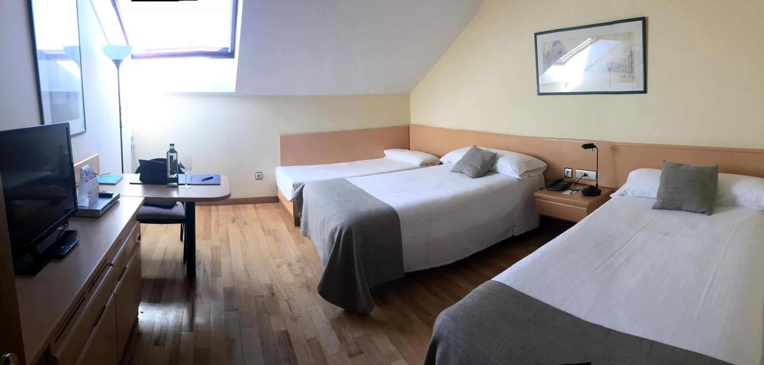 Family Room (3 Adults) in Parquesur