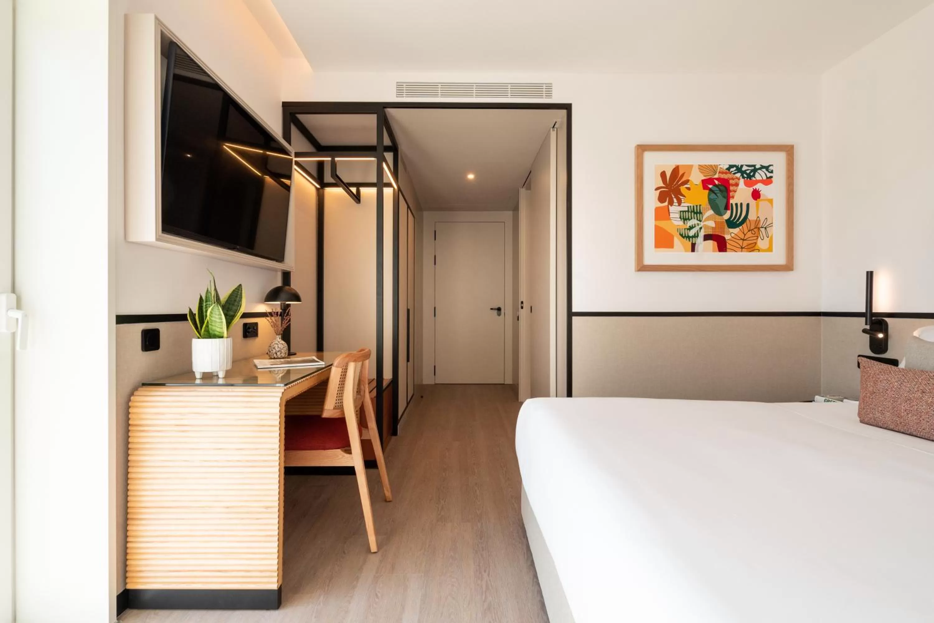 Superior with Terrace in The Editory Garden Porto Hotel