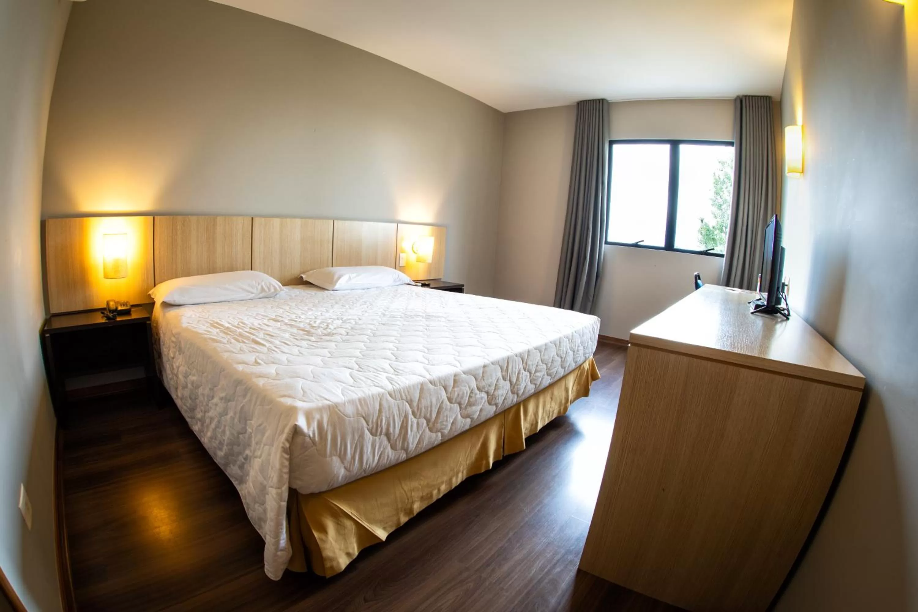 King Room in Hotel Campo Largo Express