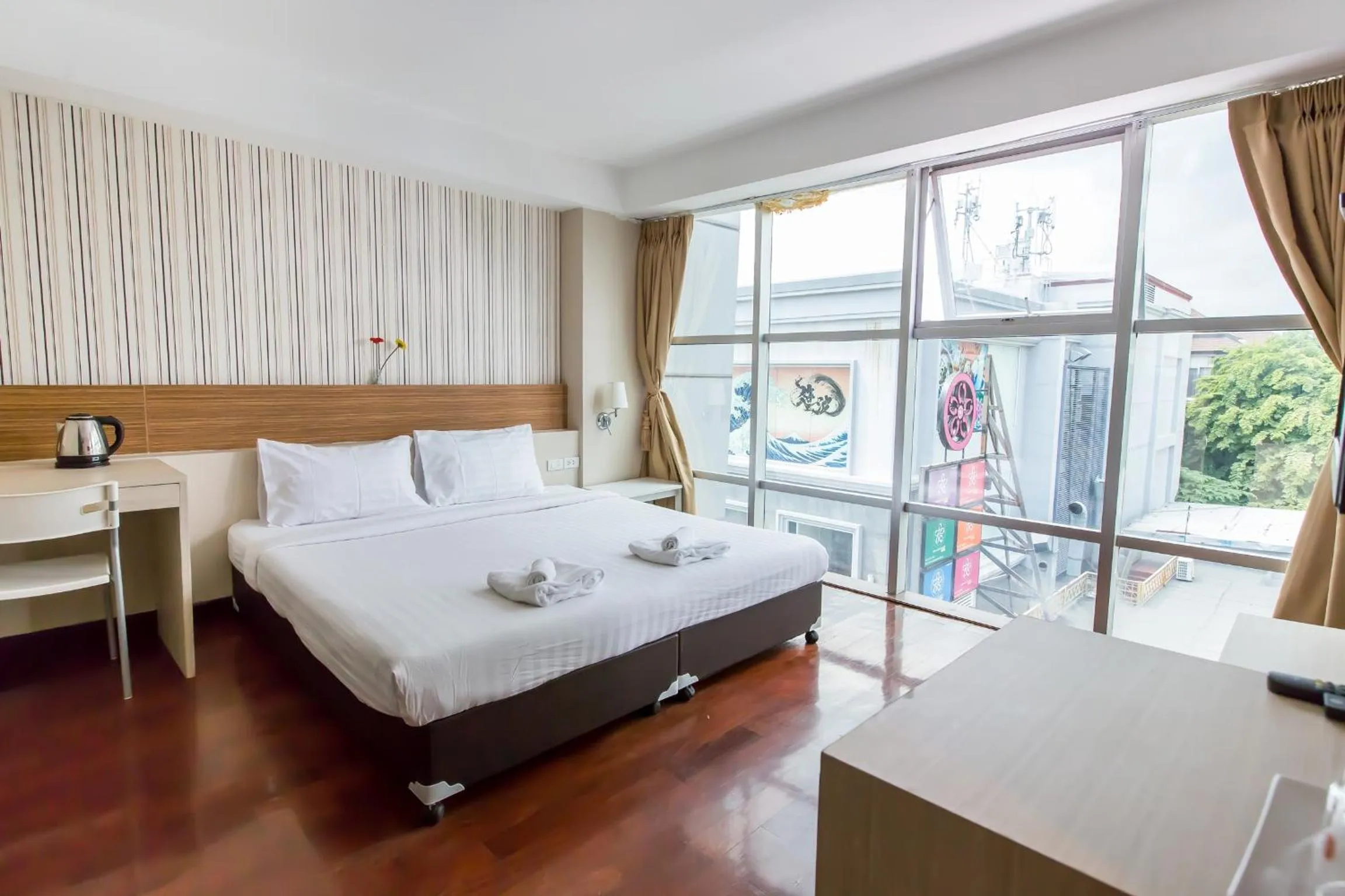 Superior Double Room in Snooze Hotel Thonglor Bangkok