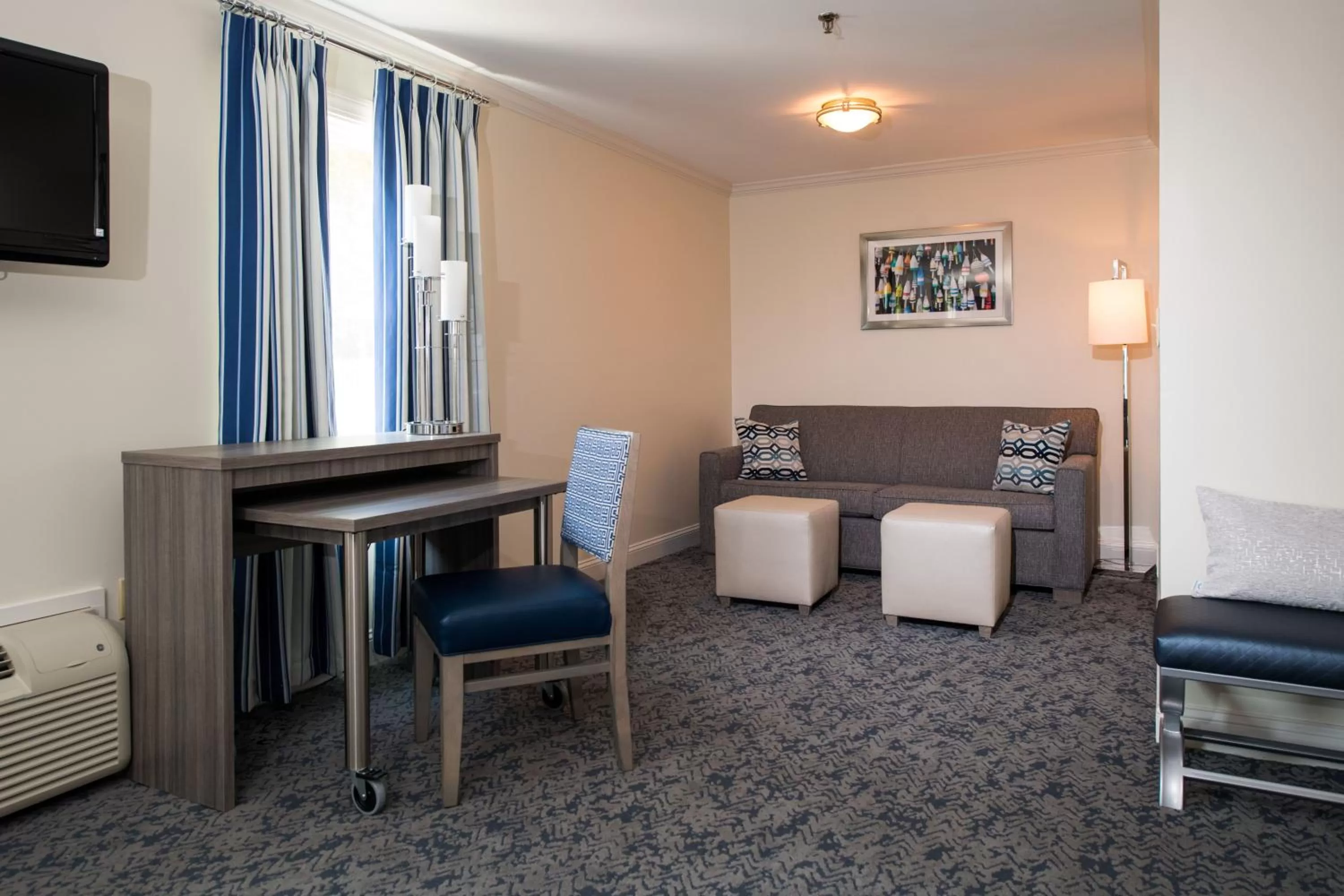 Two Queen Beds with Sofa Bed in Union Bluff Hotel & Meeting House