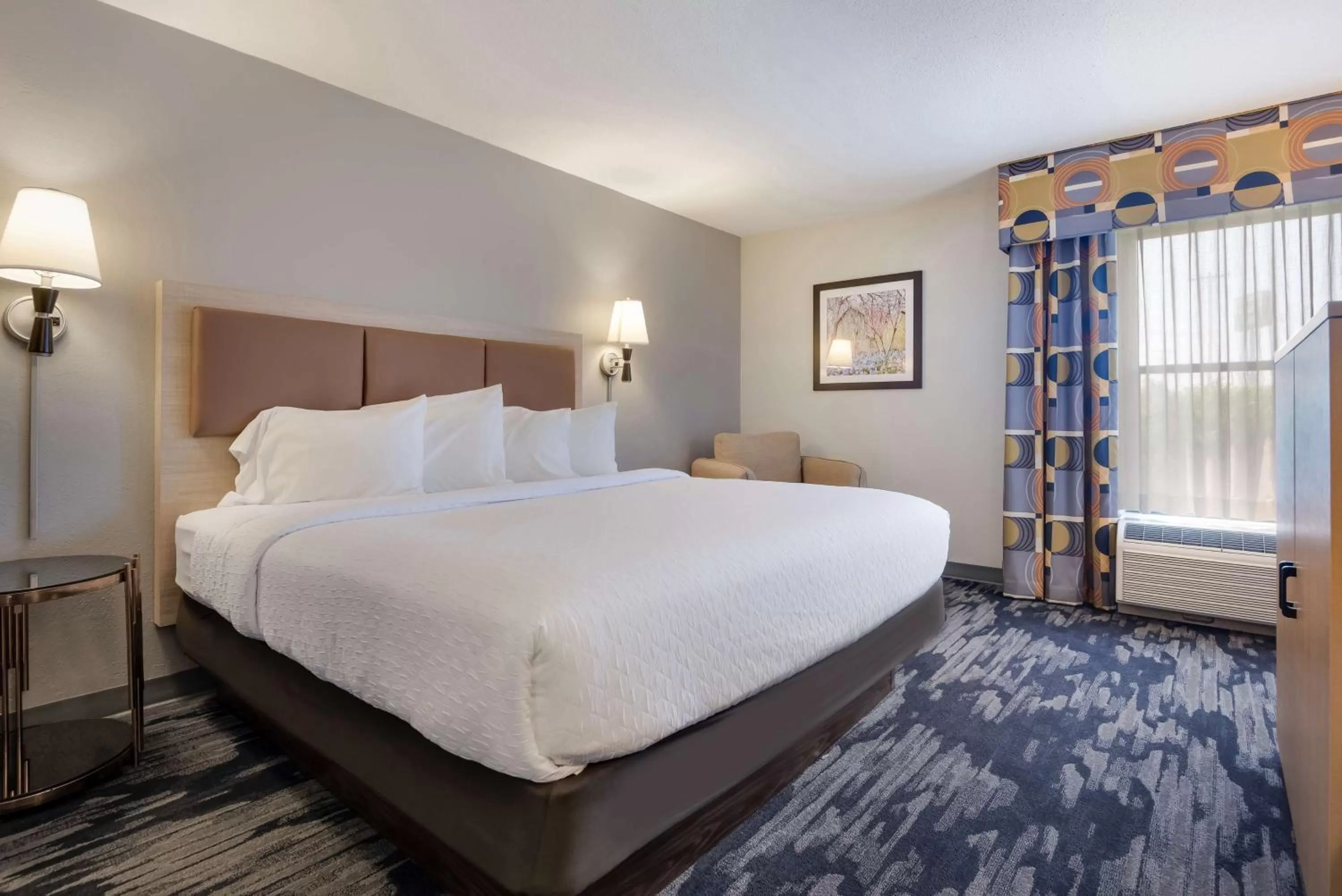 Two Room Suite with King Bed in Best Western Batesville