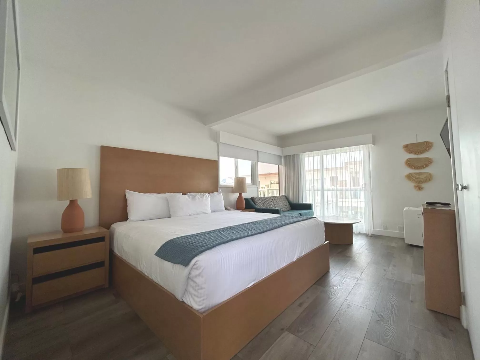 King Room with Sofa Bed - Partial OceanView in Capri Laguna on the Beach - A Boutique Hotel