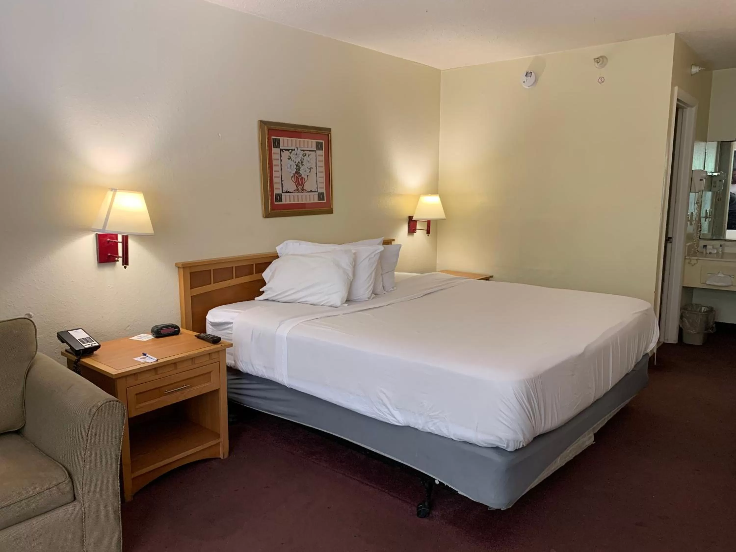 1 King Bed Second Floor in Americas Best Value Inn & Suites Melbourne