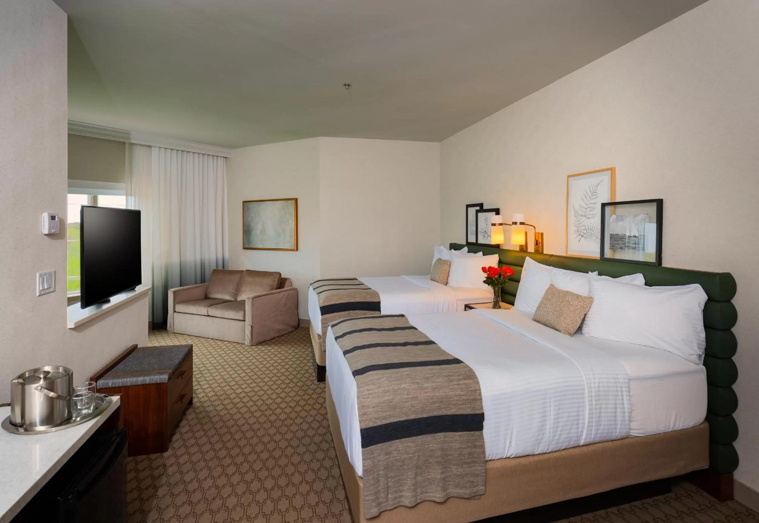 Deluxe Double Studio in The Ingleside Hotel