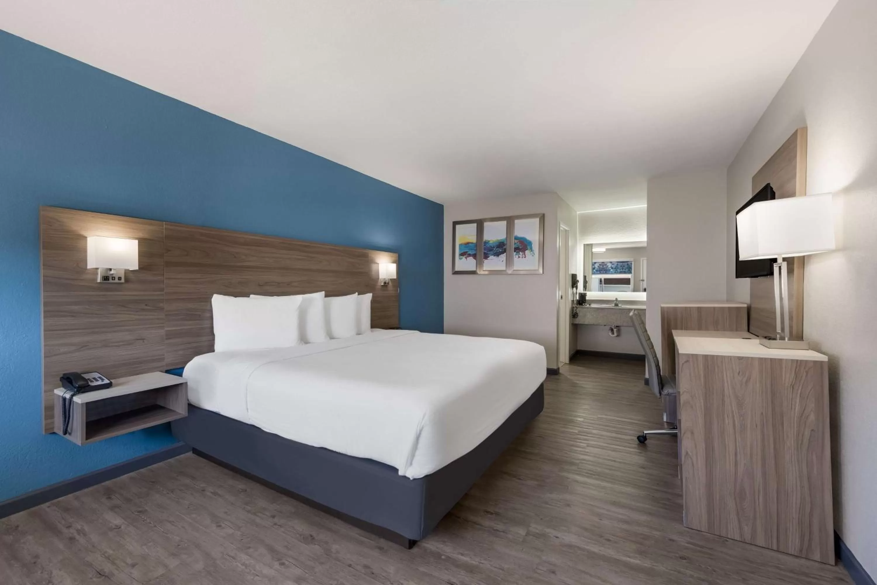 King Room in SureStay Hotel by Best Western Spring North Houston