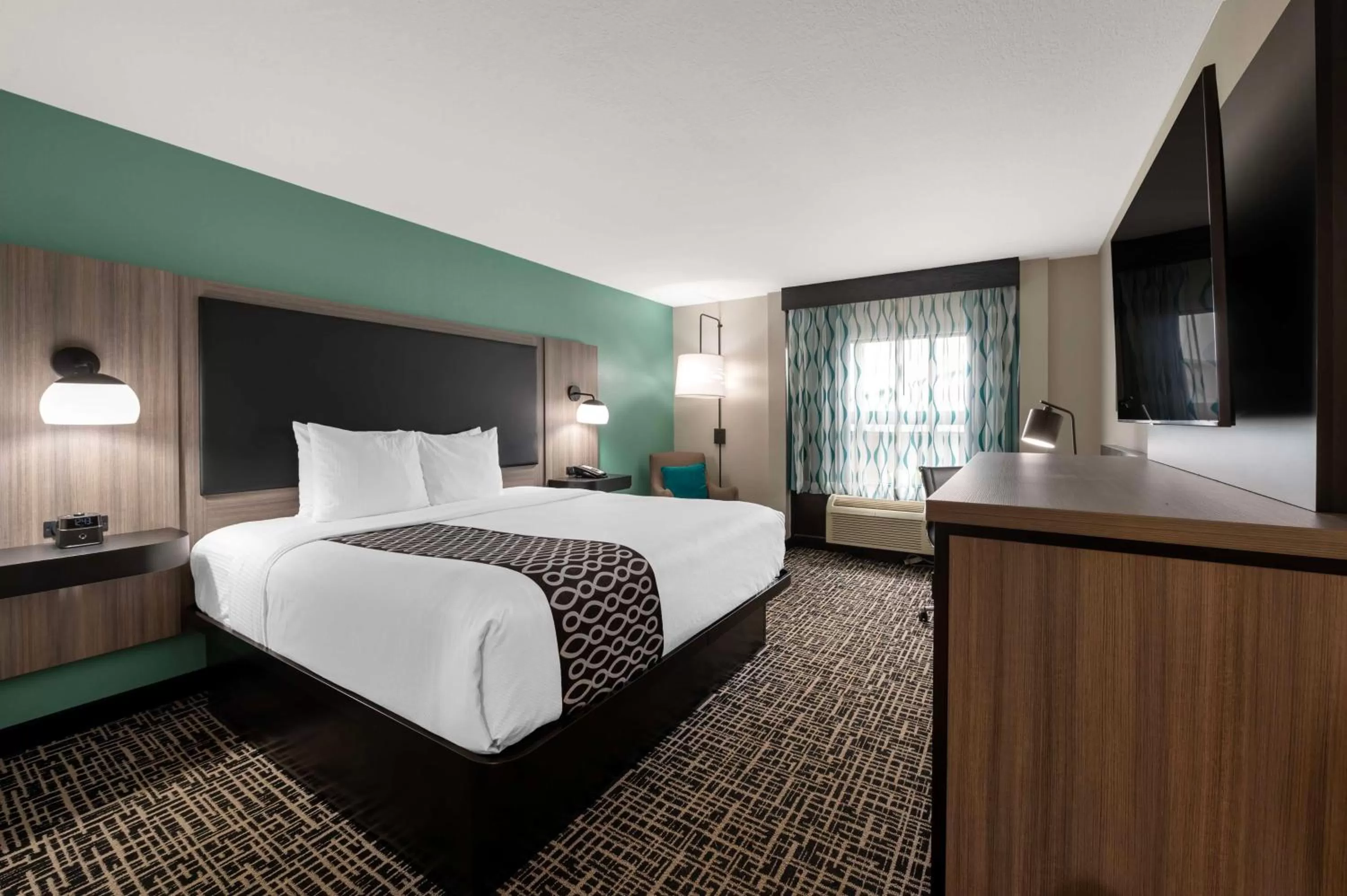 King Room with Walk-In Shower - Non-Smoking in Best Western Plus Greenwood Indy South Inn