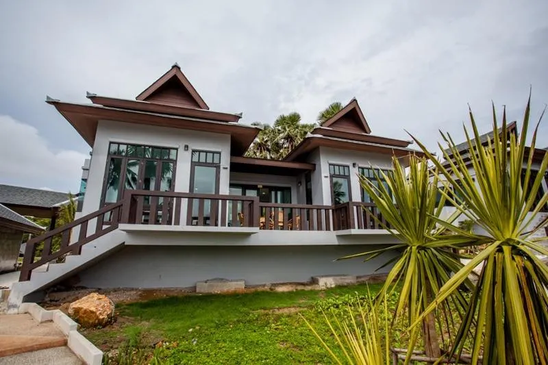 Two-Bedroom Villa in Lanta Corner Resort