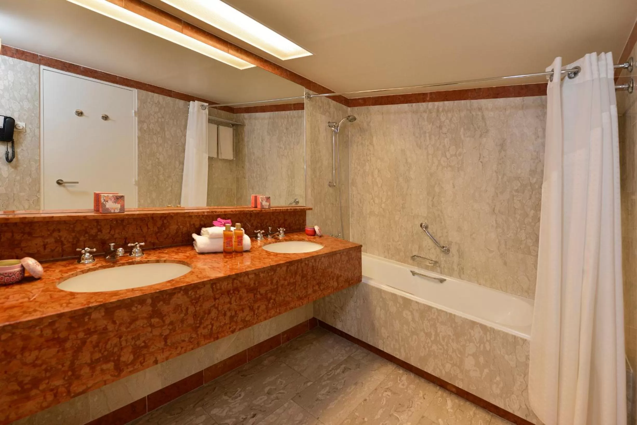 Standard Room in Holiday Inn Nice by IHG