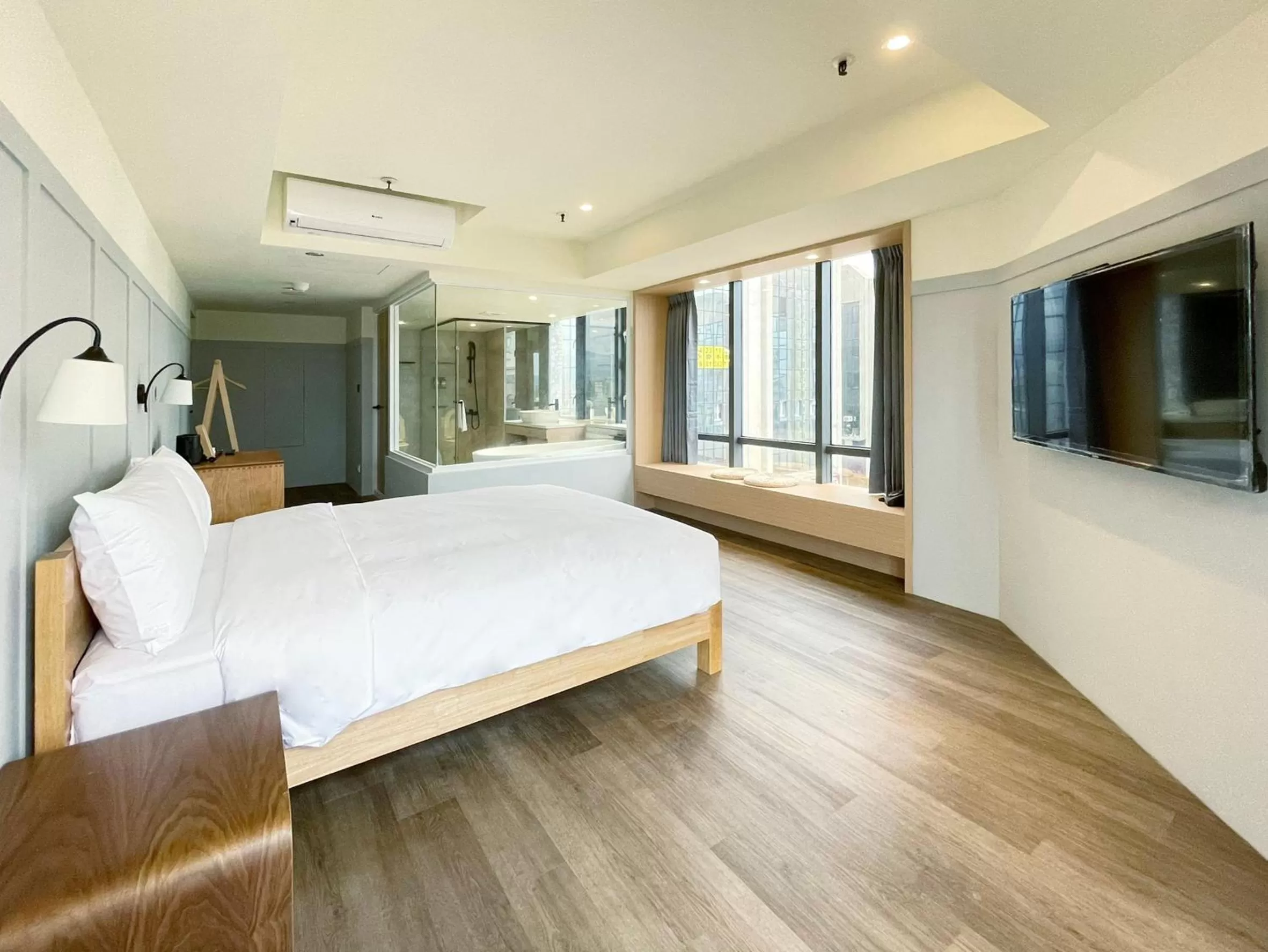 Deluxe Double Room in Green Hotel - Midori