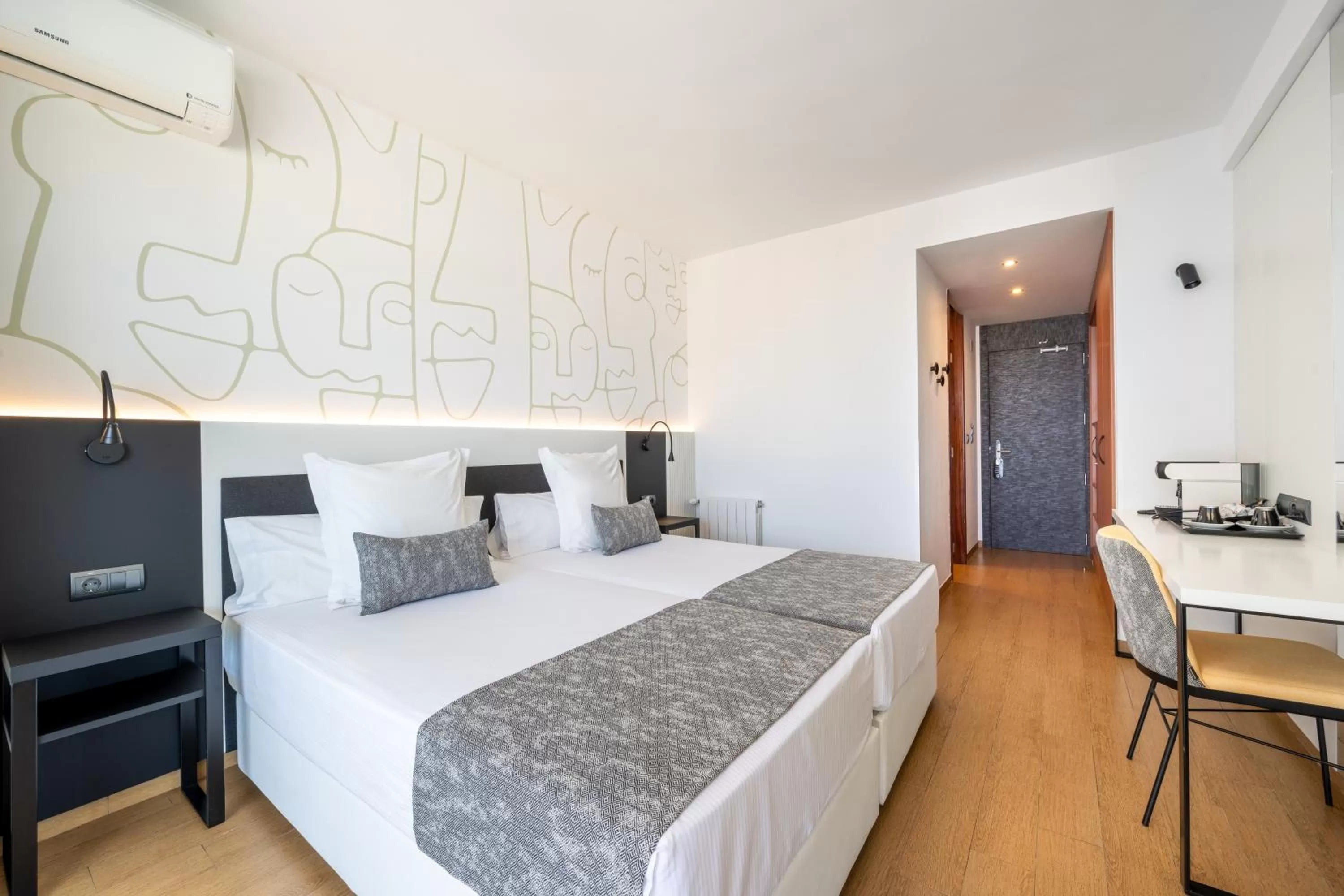 Superior Double or Twin Room with Sea View in Climia Benidorm Plaza