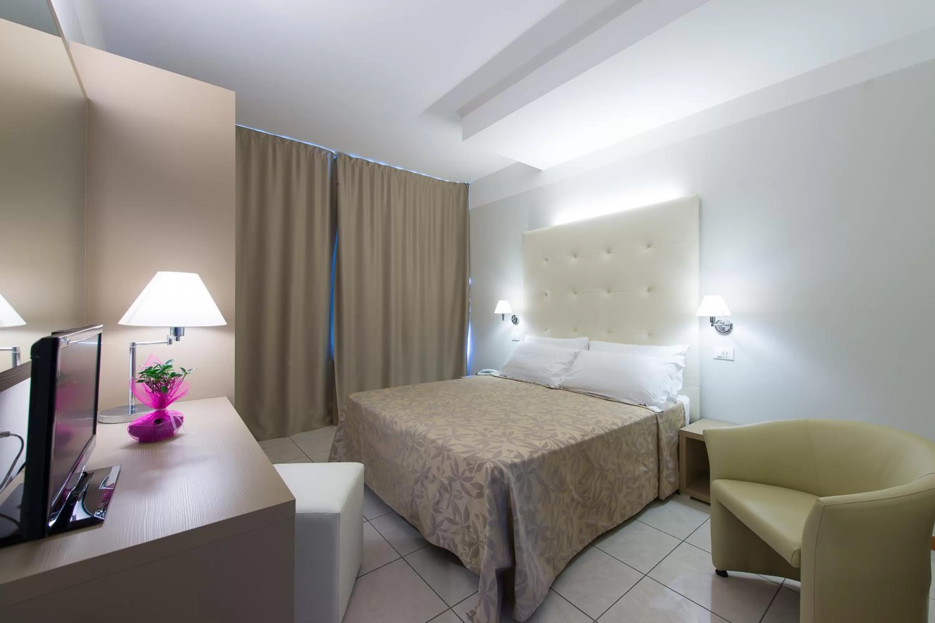 Double or Twin Room - single occupancy in Hotel Cristallo