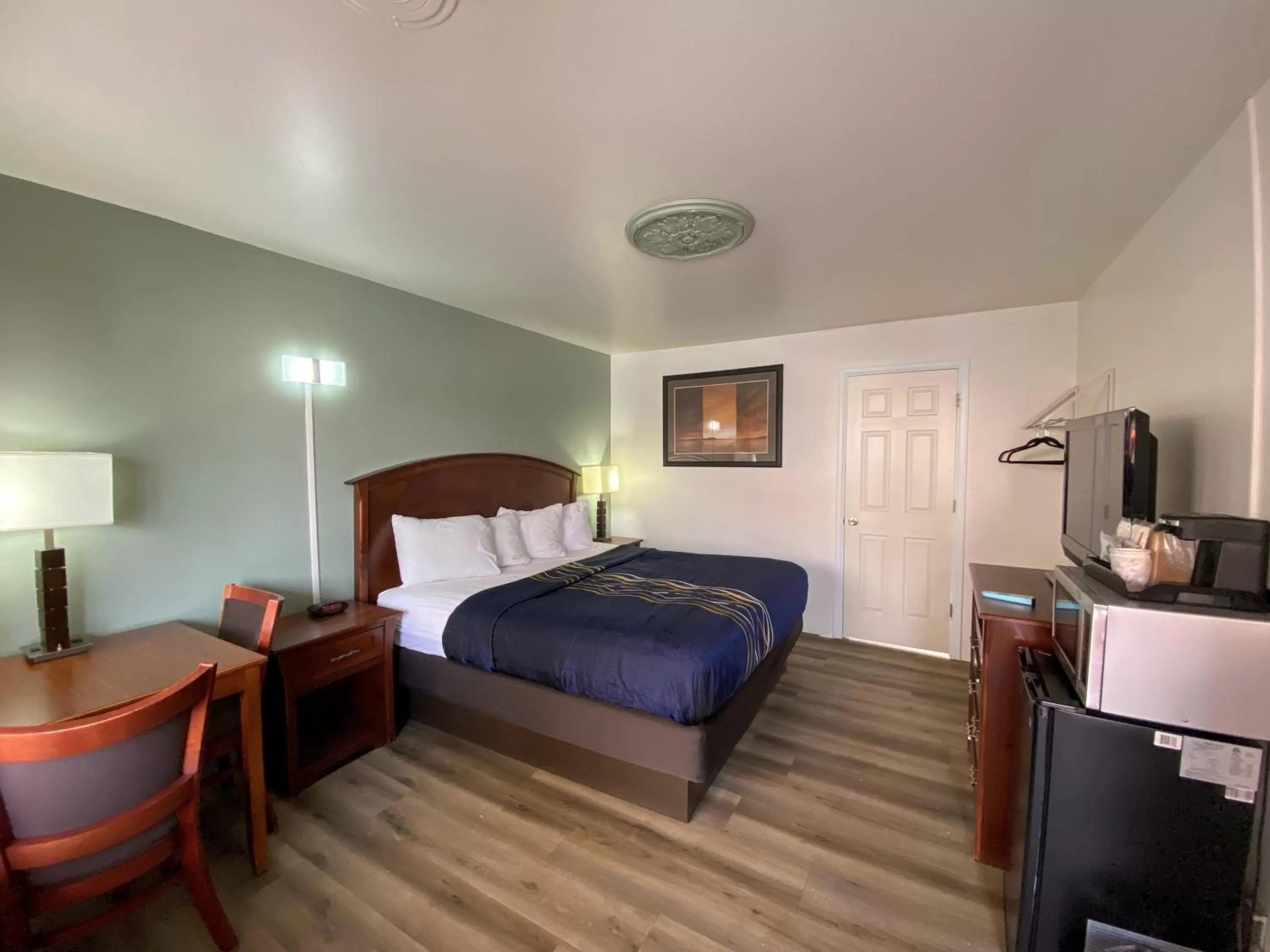 Superior King Room in Inca Inn Moab