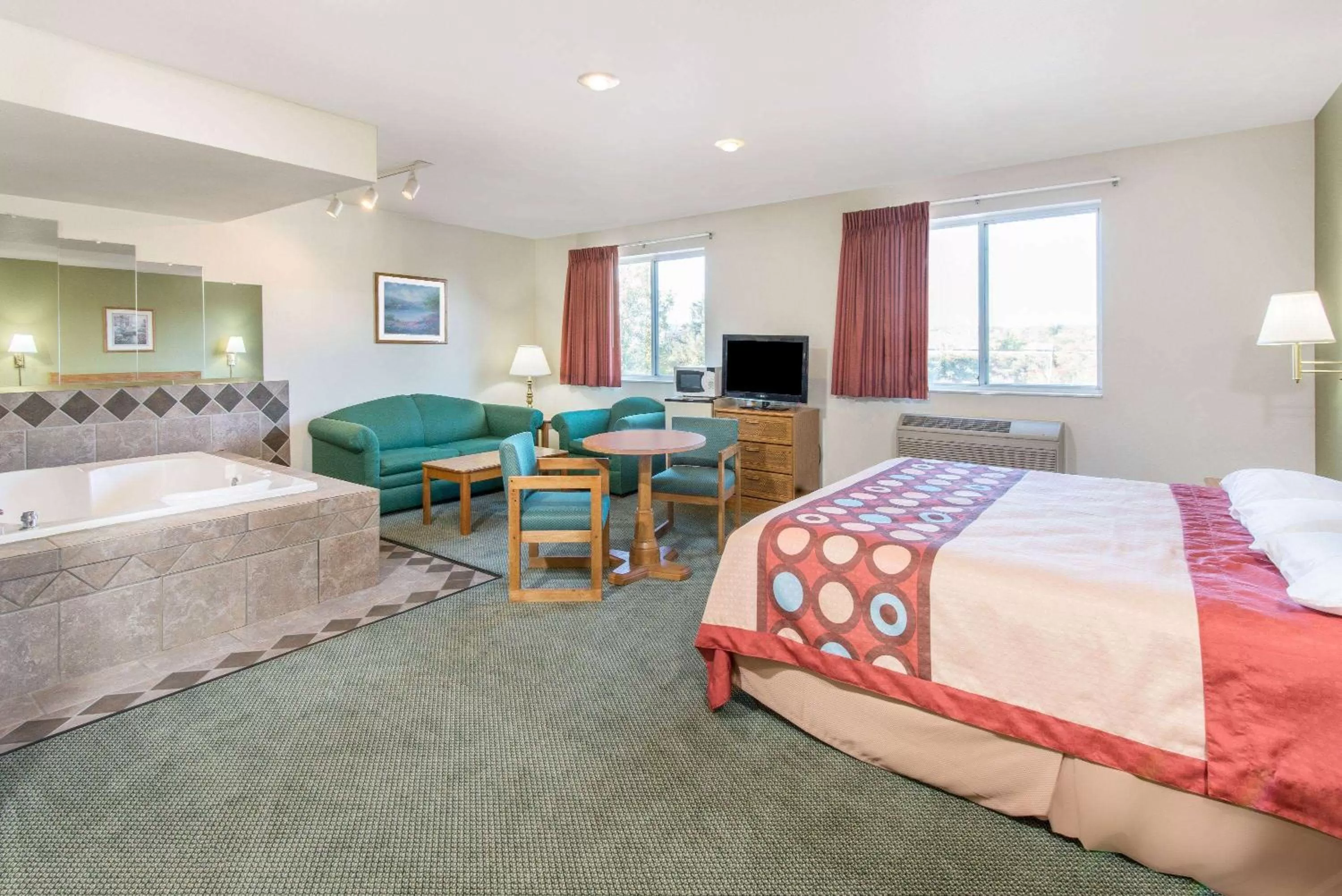 King Studio Suite - Non-Smoking in Super 8 by Wyndham West Middlesex/Sharon Area