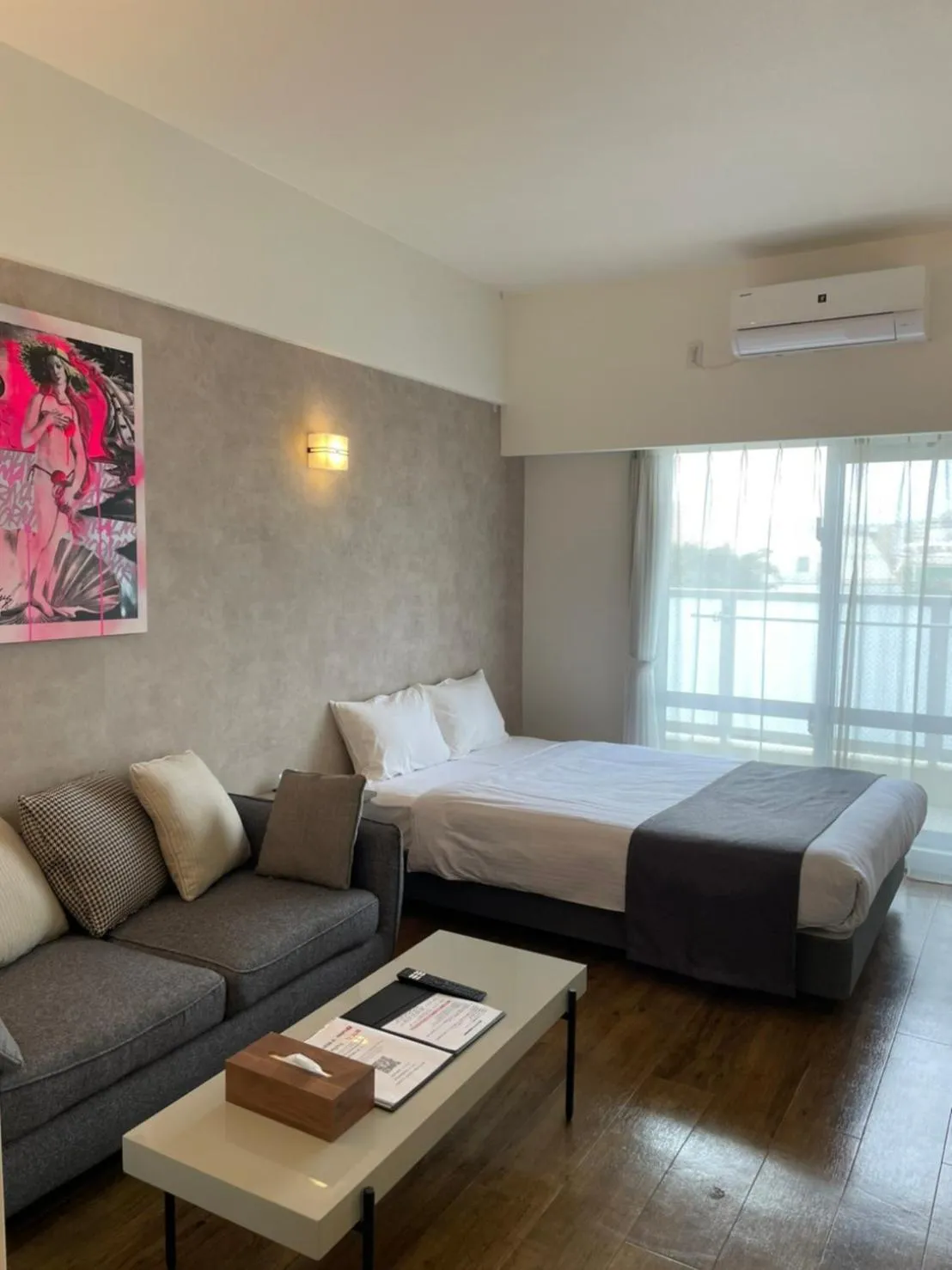 Double Room - single occupancy in New Normal Hotel in NAMINOUE ニューノーマルホテルイン波の上