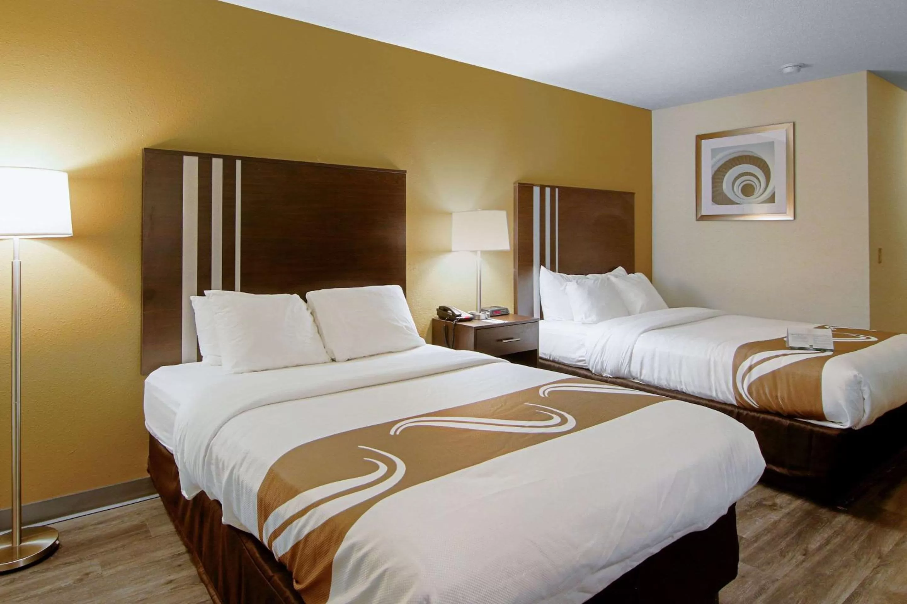 Queen Room with Two Queen Beds - Non-Smoking in Quality Inn Plainfield I-395
