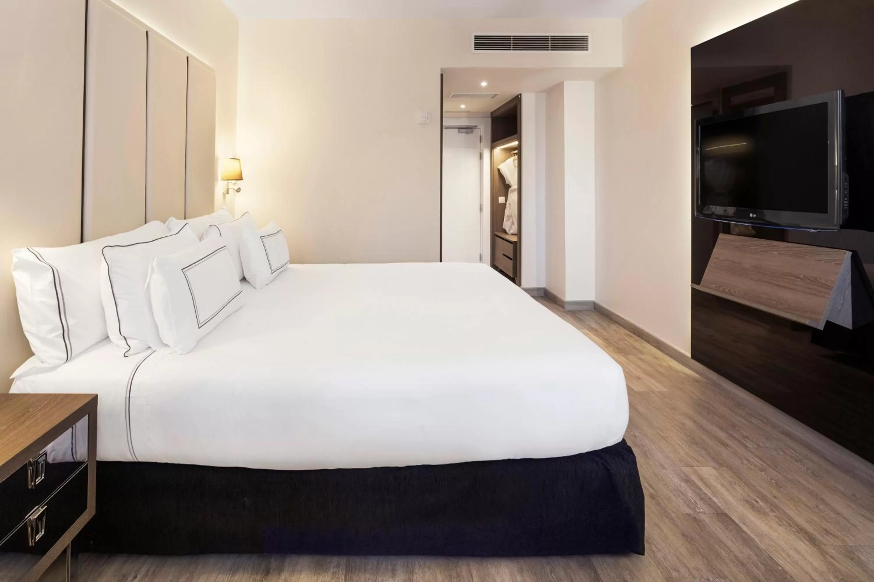 Melia Room The Level in Melia Lebreros