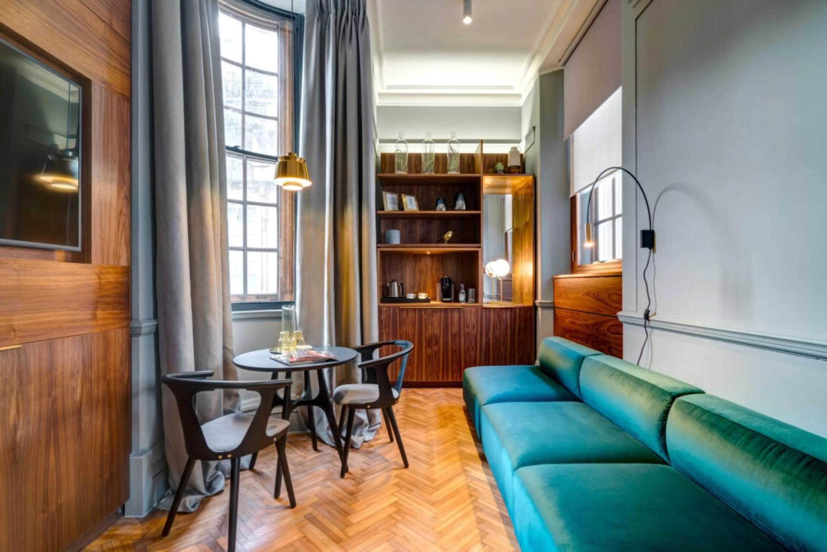 Executive Suite in Apex Temple Court Hotel