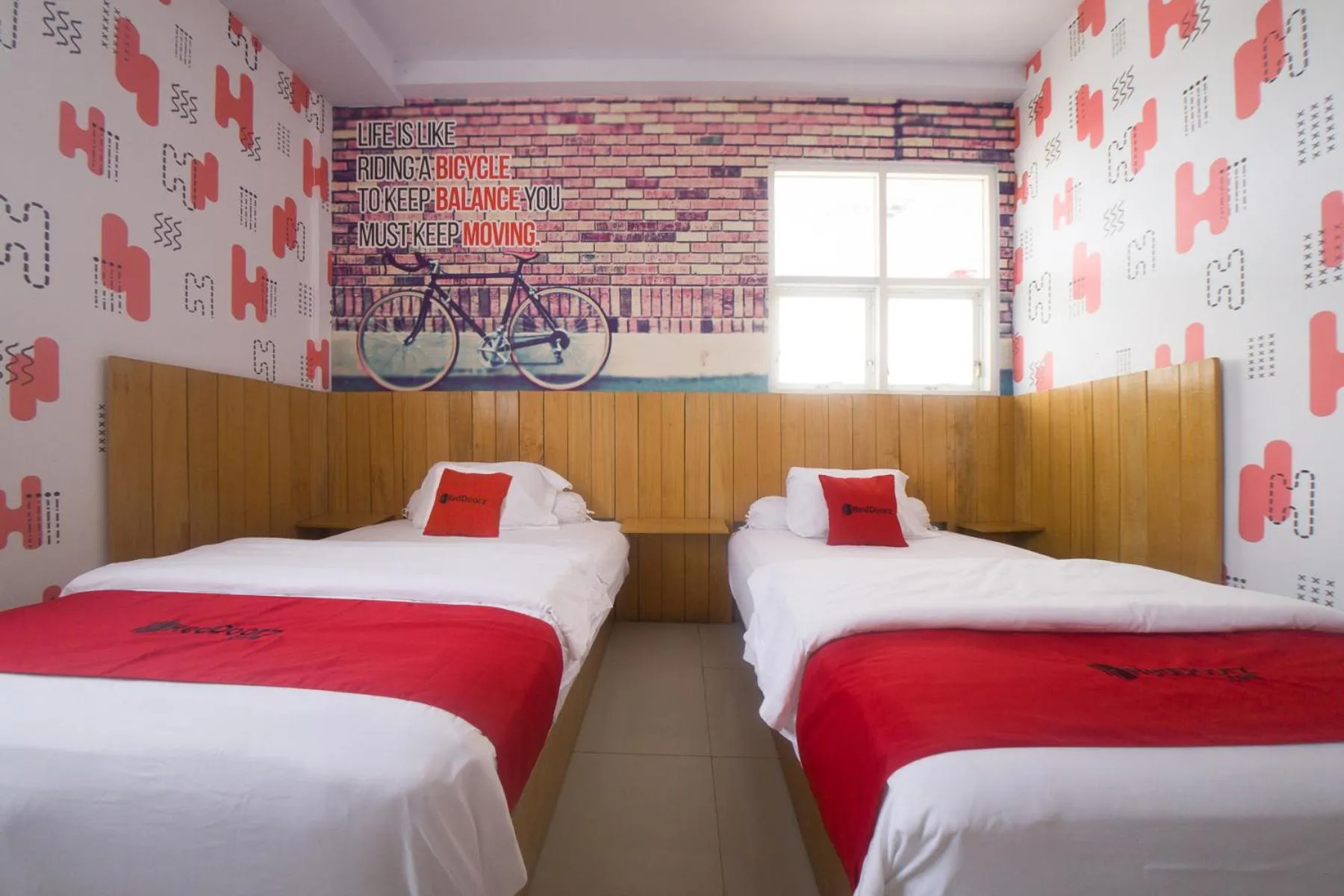 Twin Room in RedDoorz Plus Syariah @ Pentadio Gorontalo