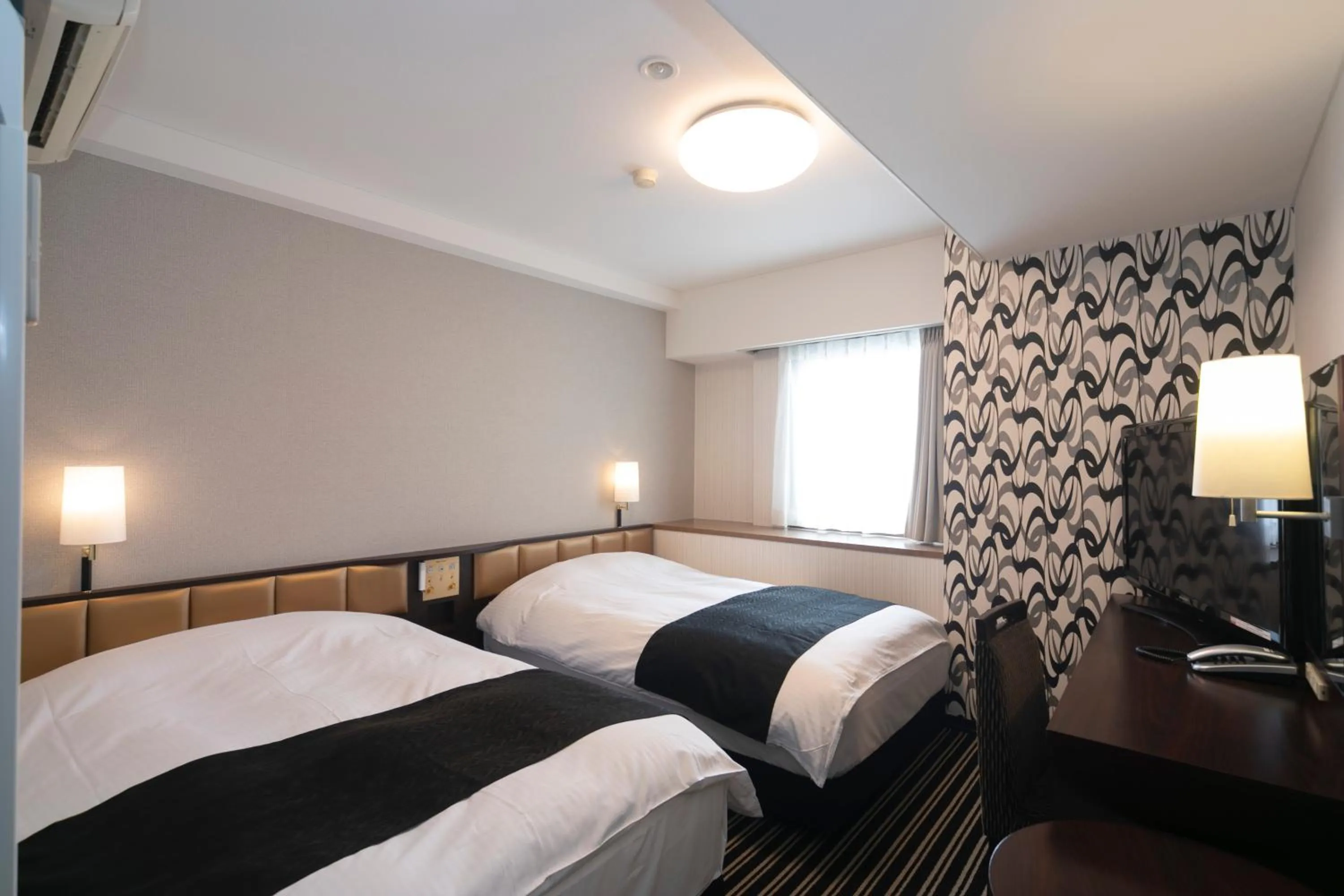 Twin Room - Non-Smoking in APA Hotel Wakayama