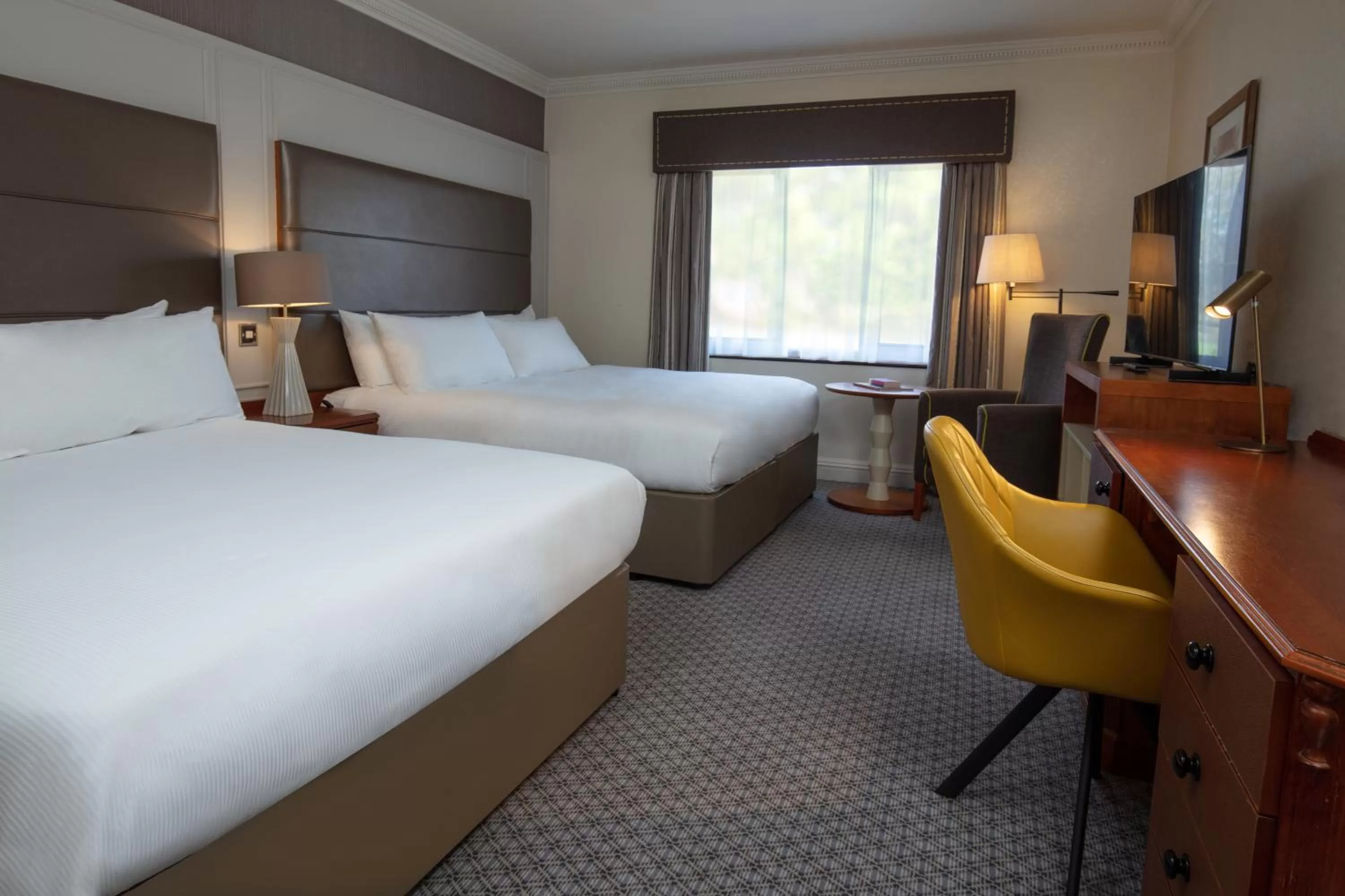 Deluxe Family Room in Belton Woods Hotel, Spa & Golf Resort